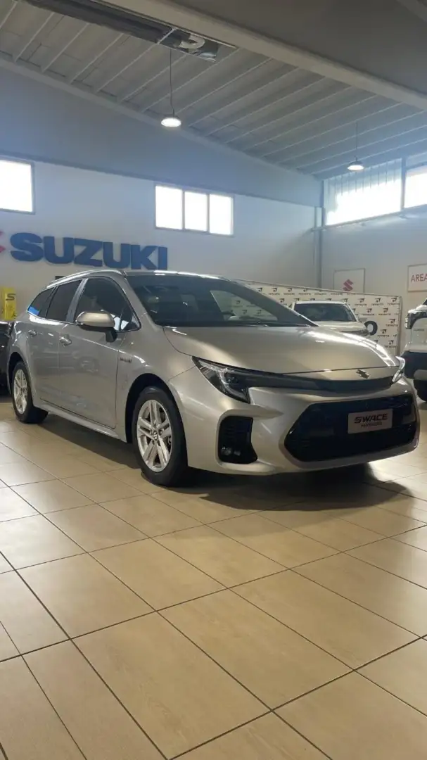 Suzuki Swace 1.8 Hybrid E-CVT 2WD Top Argento - 1