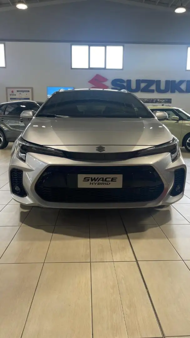 Suzuki Swace 1.8 Hybrid E-CVT 2WD Top Argento - 2