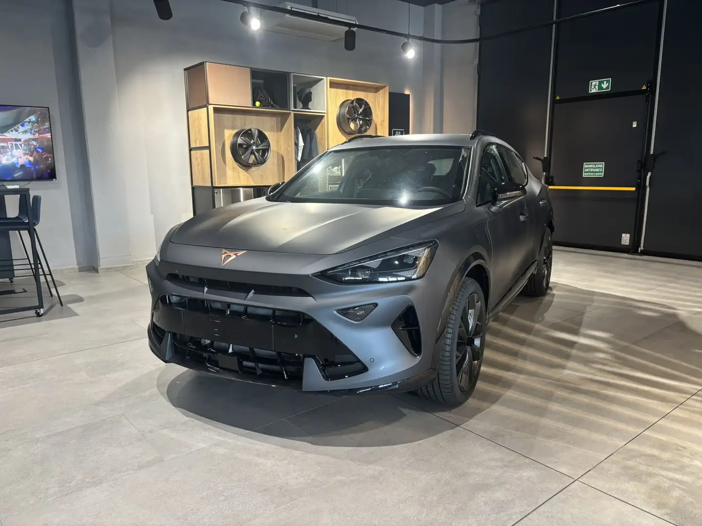 CUPRA Formentor Formentor 1.5 e-Hybrid DSG Dark Stone Nuova Grau - 1