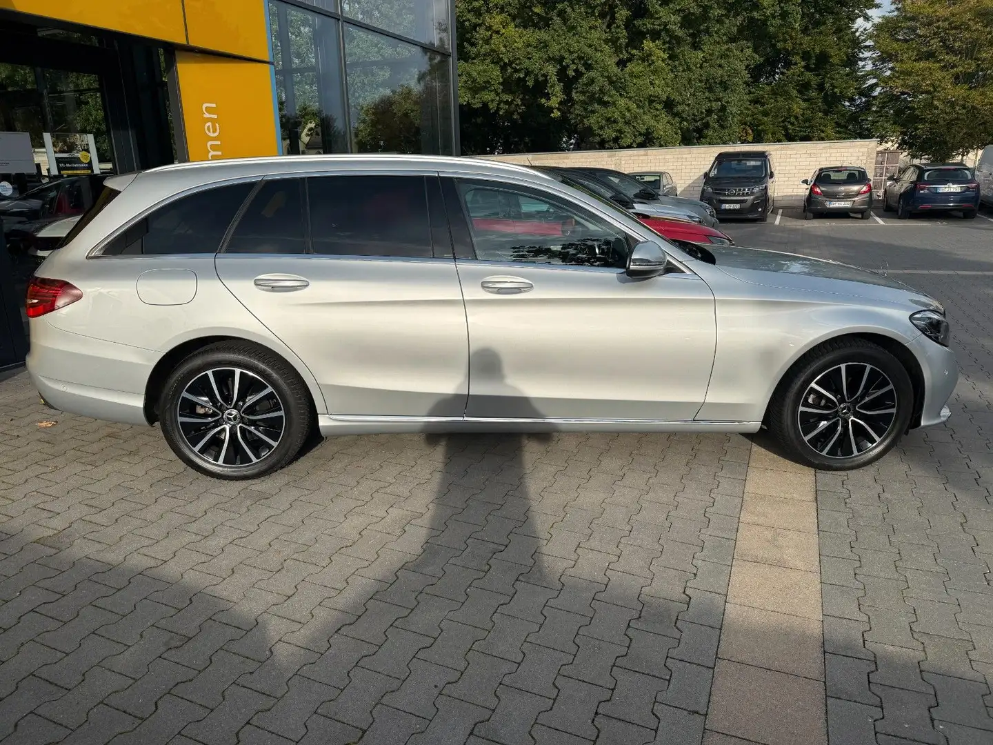 Mercedes-Benz C 180 T-Modell AT,ACC,Navi,Standheiz.,Allwetter Zilver - 2