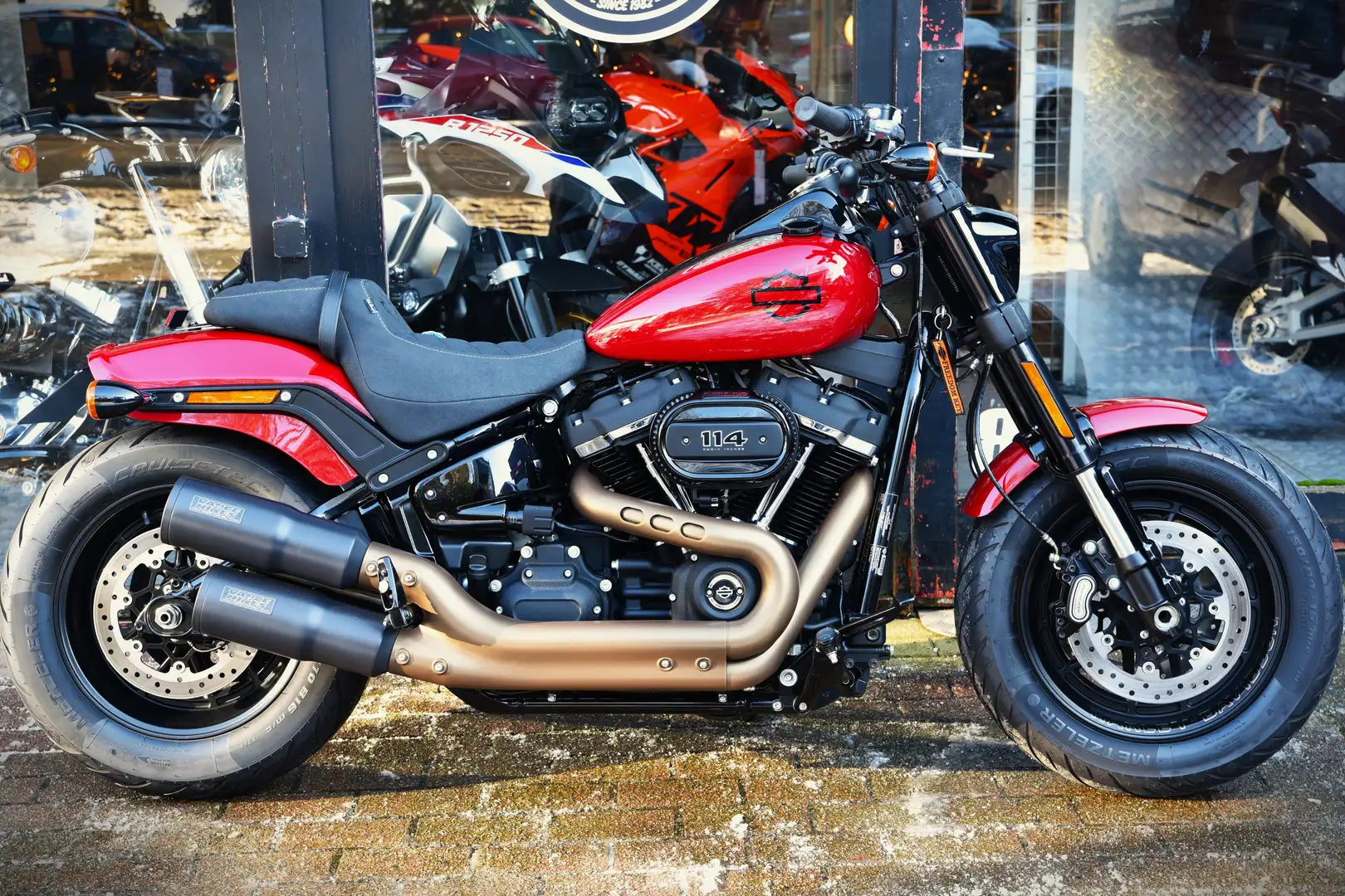 Harley-Davidson Fat Bob 114 ***MOTO VERTE*** Rot - 2