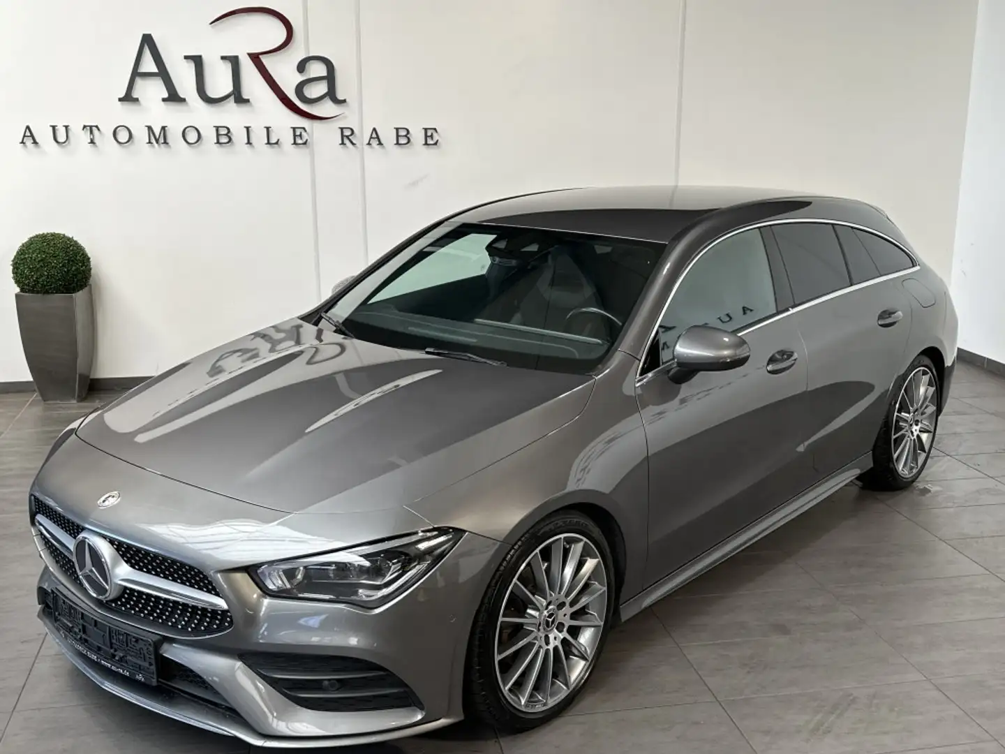 Mercedes-Benz CLA 220 d AMG-Line NAV+LED+AHK+PP Šedá - 2