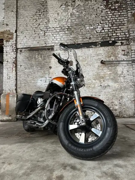 Harley-Davidson 1200 Custom