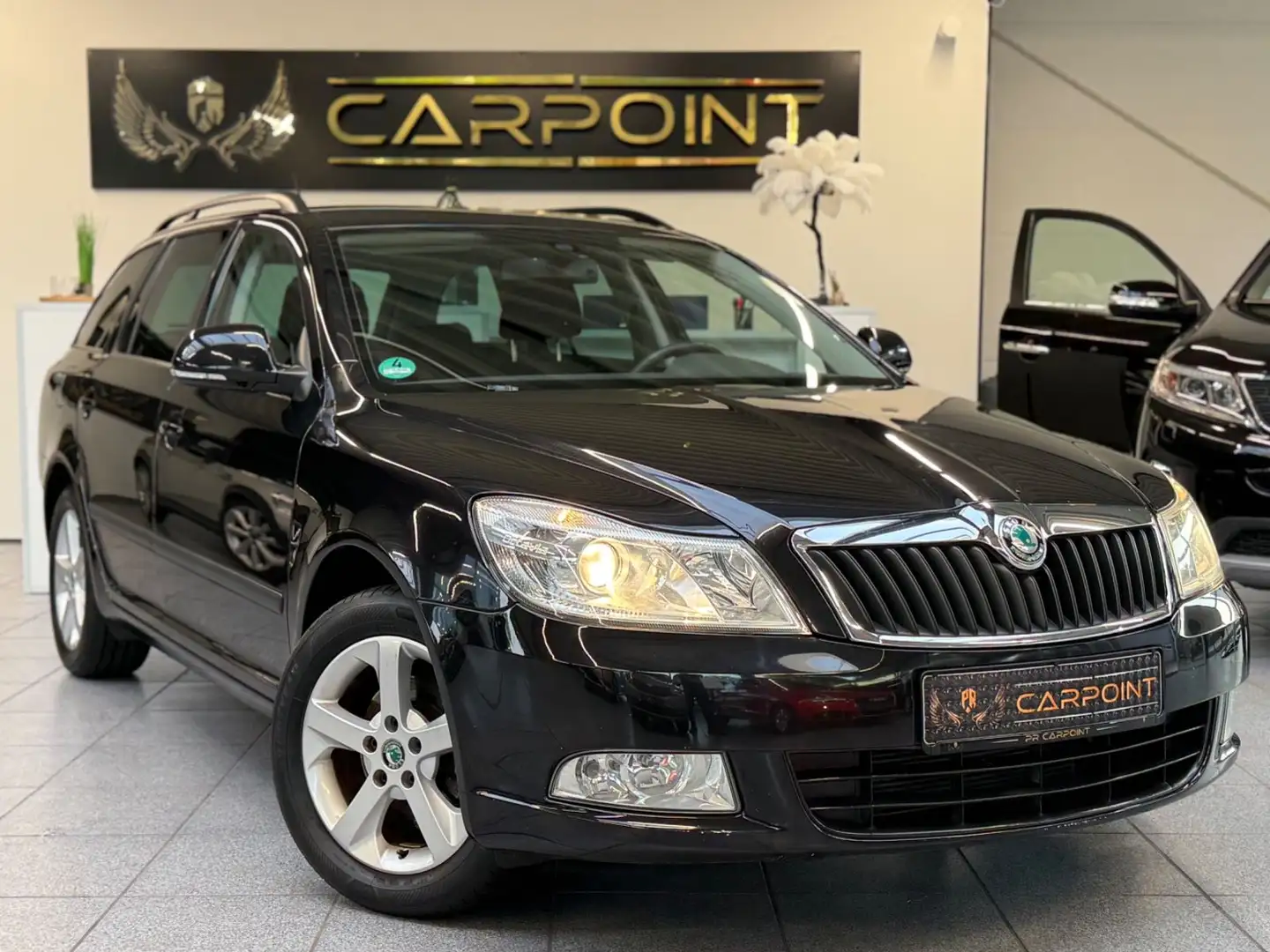Skoda Octavia Combi /1.Hand/SHZ/Klima/Automatik Schwarz - 1
