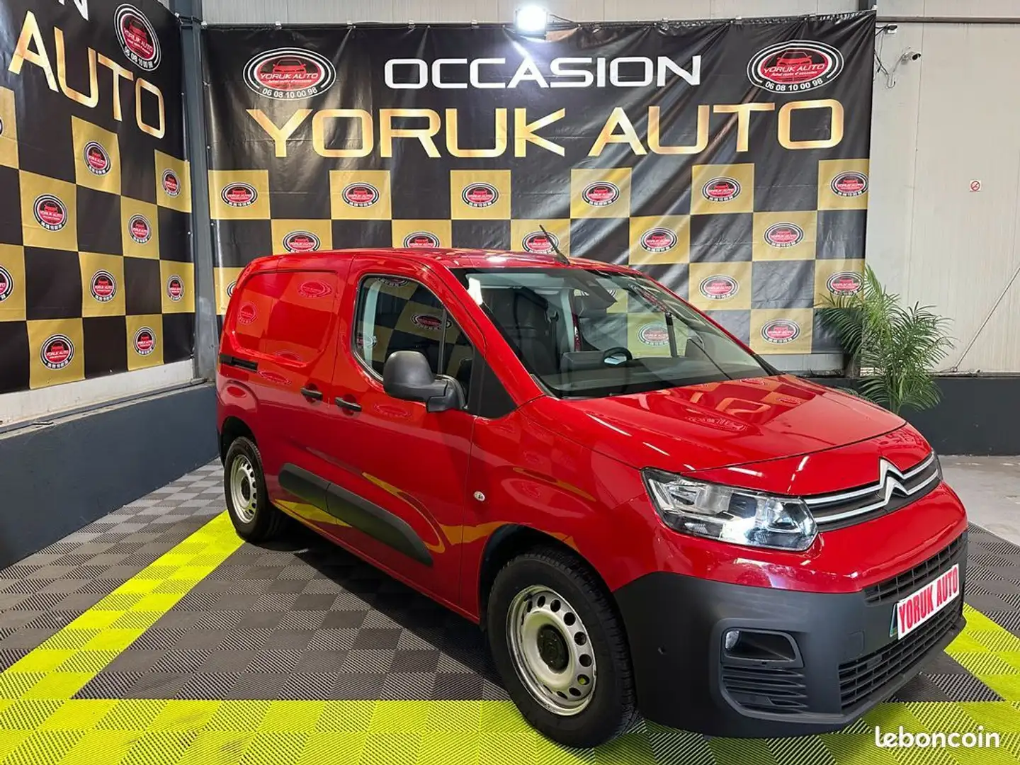 Citroen Berlingo Citroën 1.5 BlueHDI 130cv Boite Auto Rot - 1