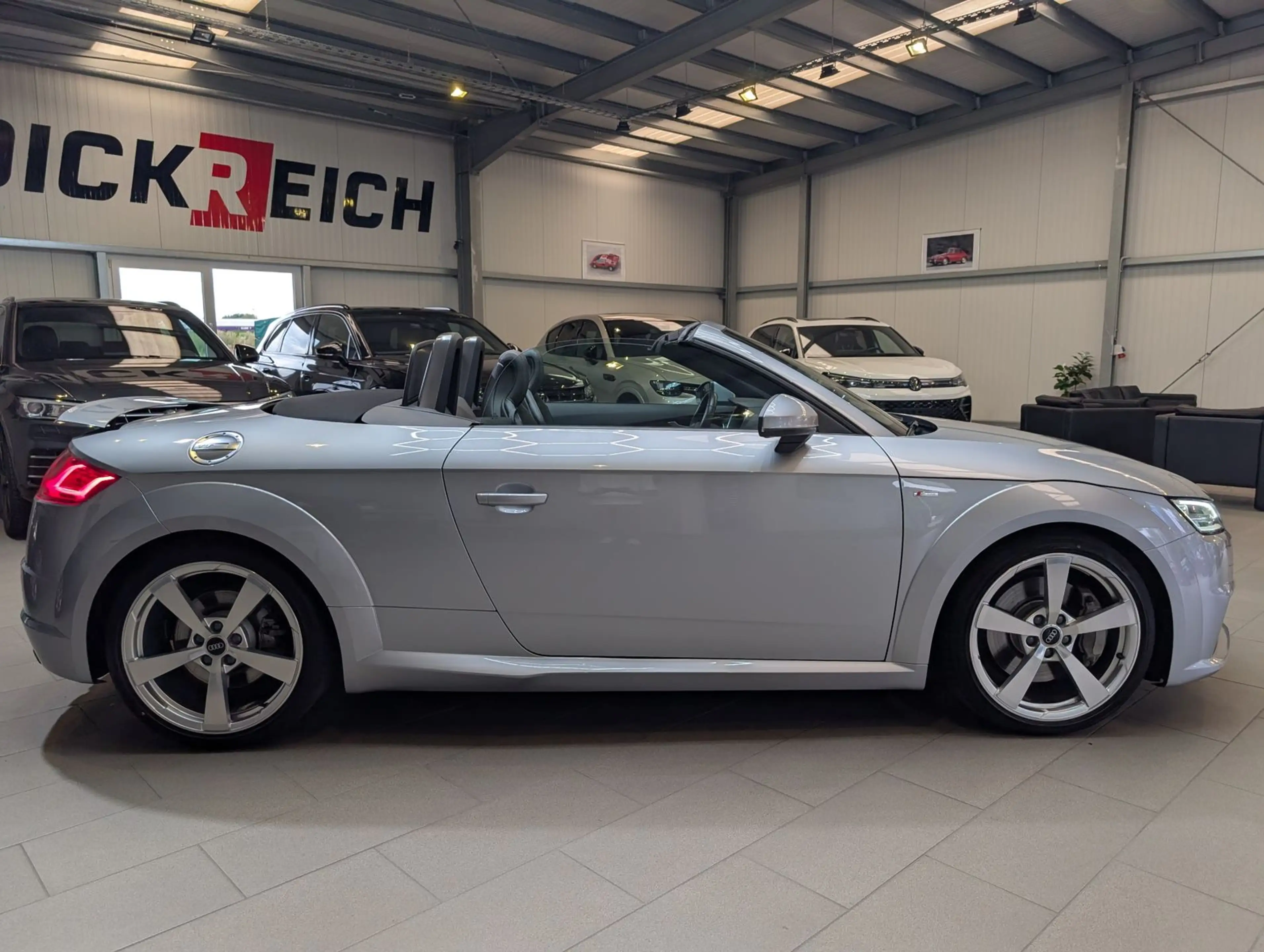 Audi TT Roadster 45 TFSI Quattro S-Line Sport-Paket + — photo 2