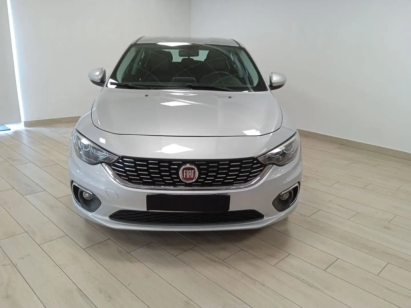 Fiat Tipo (2015-->) 1.4 T-Jet 120CV GPL 5 porte Lounge Zilver - 2