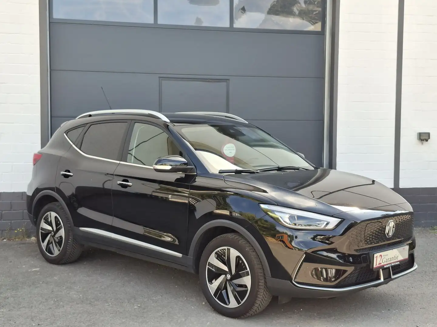 MG ZS EV Comfort LED SHZ NAV DAB ACC CAM APP-CONNEC Schwarz - 1