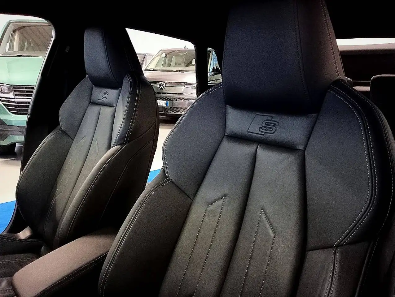 Audi A3 2.0 TDI SLINE EXCLUSIVE IDENTITY BLACK 19" MATRIX, миниатюра 27