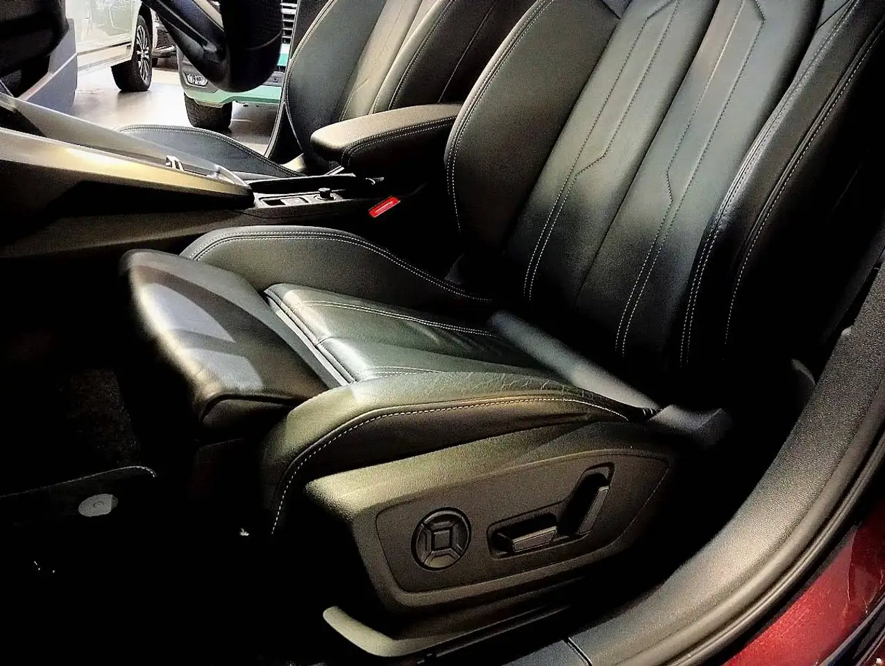 Audi A3 2.0 TDI SLINE EXCLUSIVE IDENTITY BLACK 19" MATRIX, миниатюра 11