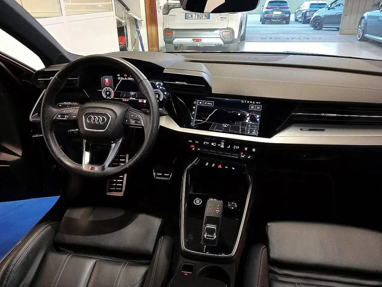Audi A3 2.0 TDI SLINE EXCLUSIVE IDENTITY BLACK 19" MATRIX, миниатюра 10