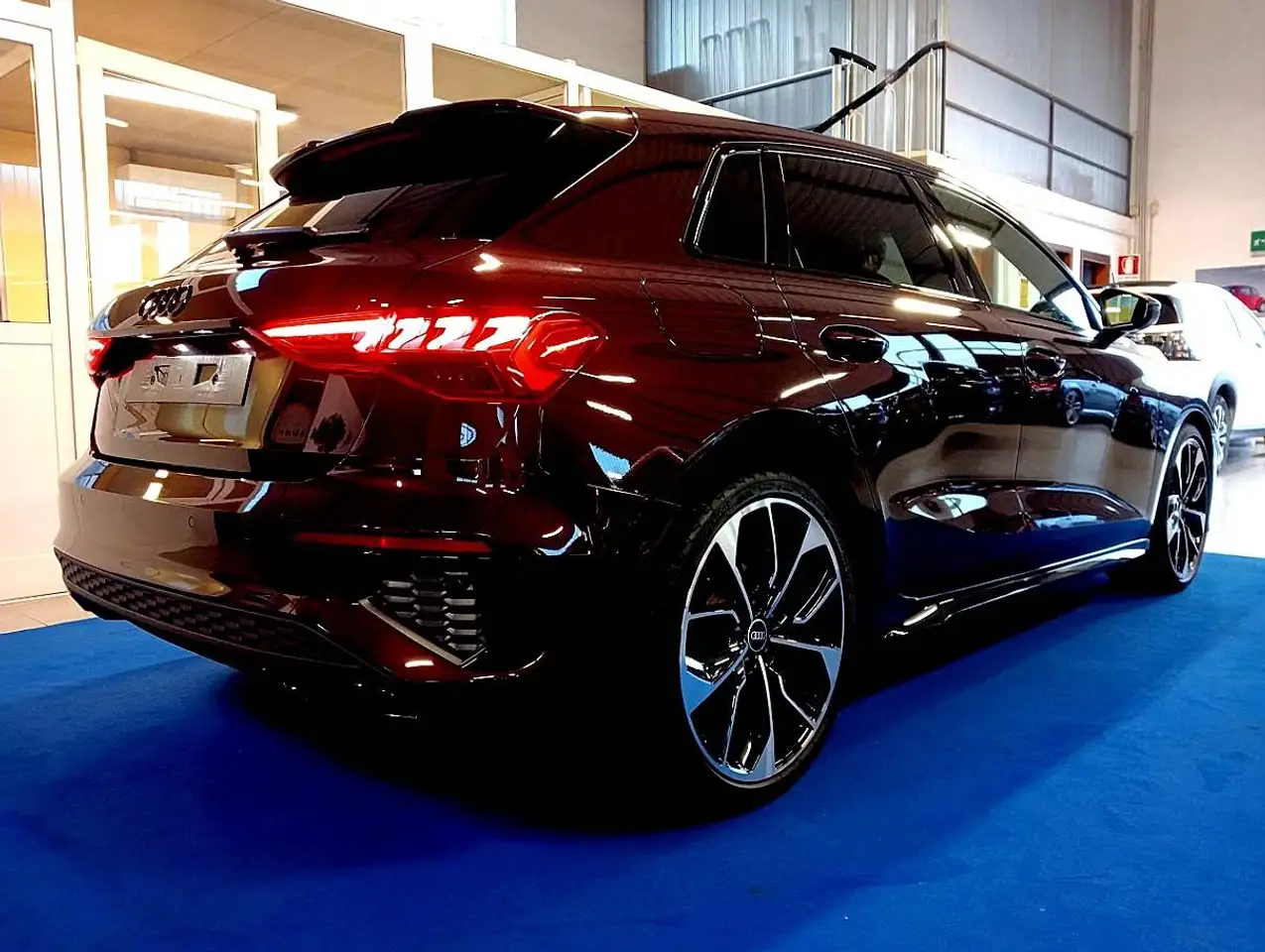 Audi A3 2.0 TDI SLINE EXCLUSIVE IDENTITY BLACK 19" MATRIX, миниатюра 24