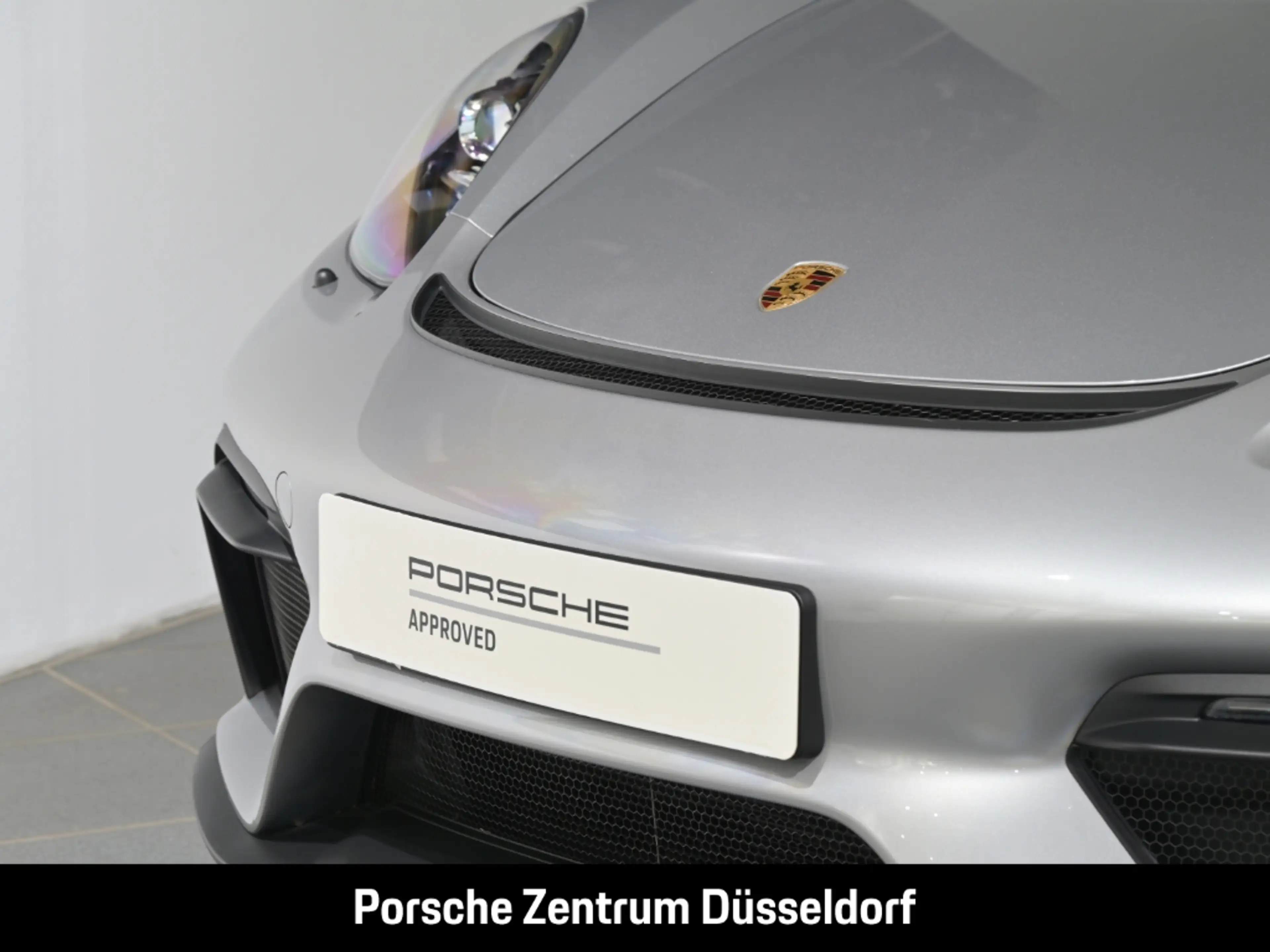Porsche 718 Spyder Sportabgas Sport Chrono nur 9.621 km — photo 7