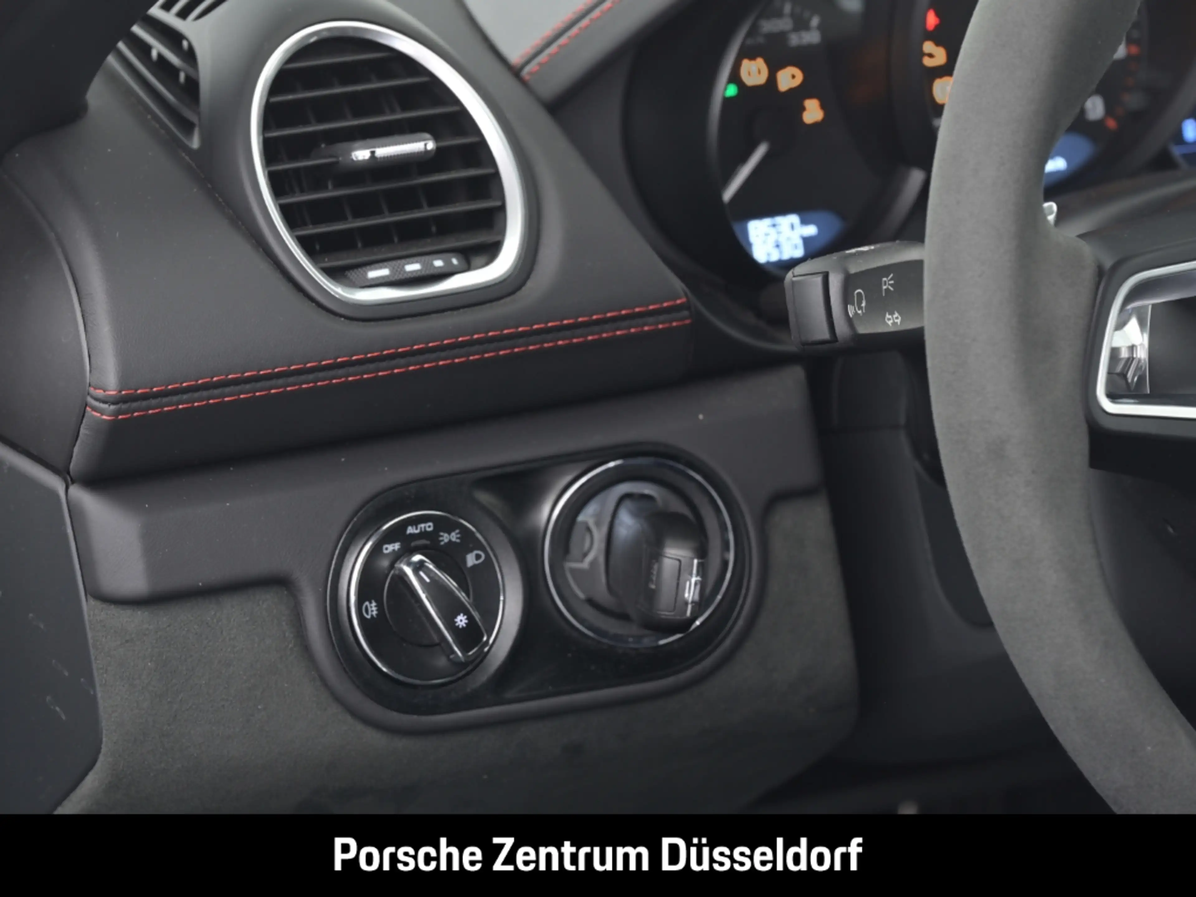 Porsche 718 Spyder Sportabgas Sport Chrono nur 9.621 km — photo 14