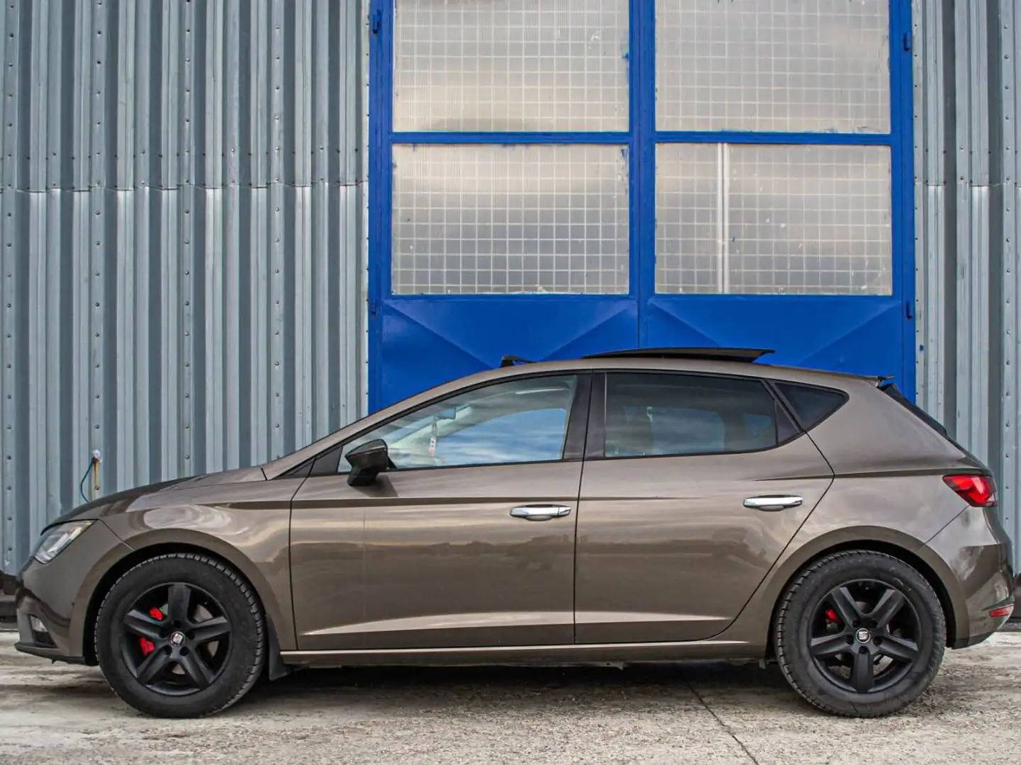 SEAT Leon Leon 2.0 TDI DPF Start&Stop DSG FR Коричневий - 1