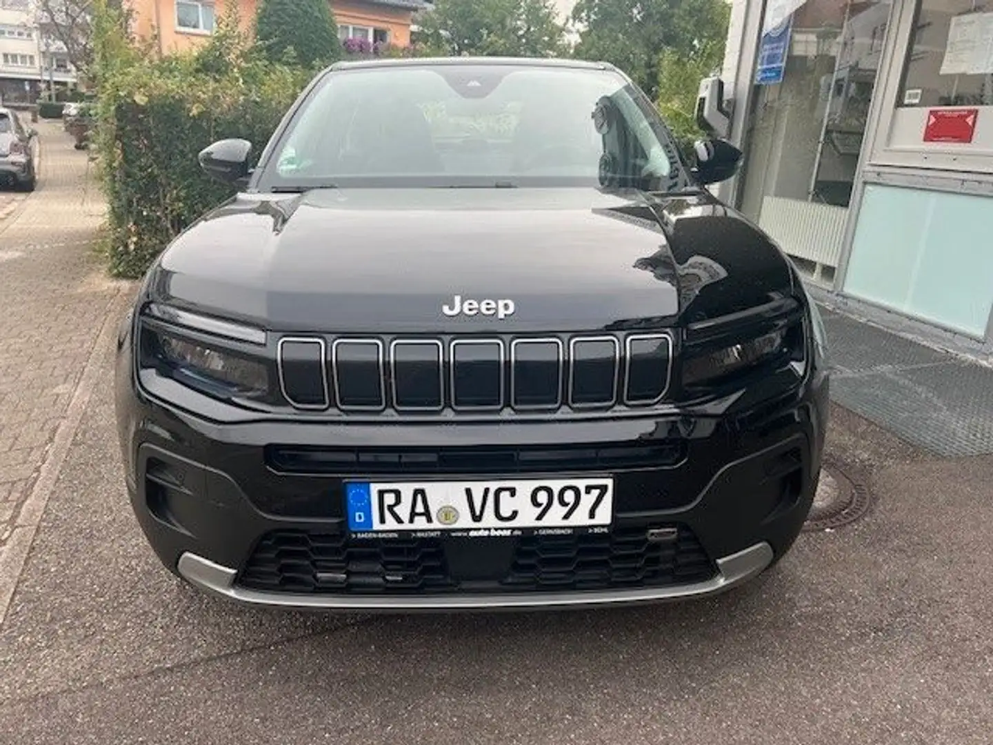 Jeep Avenger Altitude Schwarz - 1