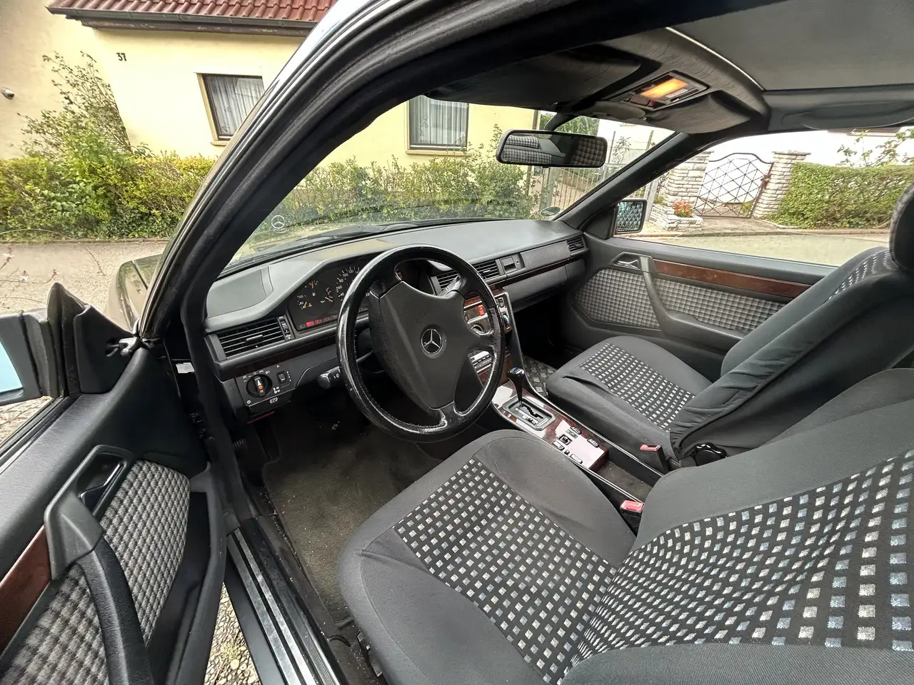 Mercedes-Benz CE 230 Sonderserie Sportline mit Sonderausstattungen, foto 12