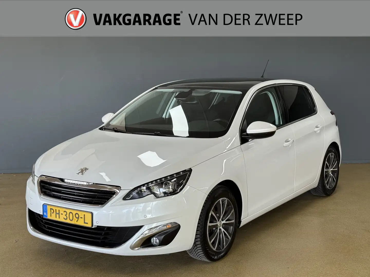 Peugeot 308 1.2 PureTech Allure | Panoramadak | Camera Wit - 1