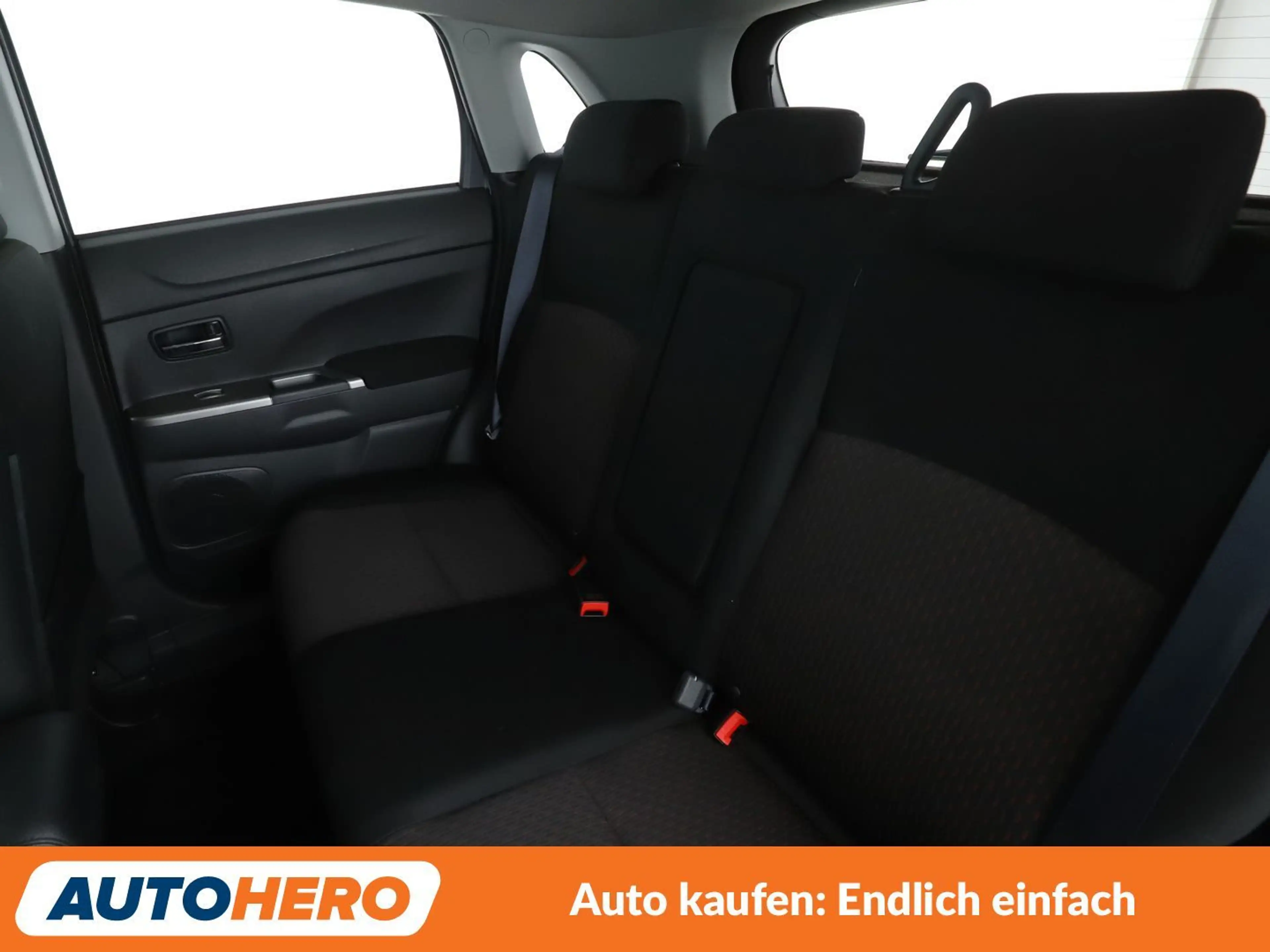 Mitsubishi ASX 1.6 Edition 100+ 2WD *NAVI*XENON*TEMPO*CAM*SHZ*AHK — photo 14