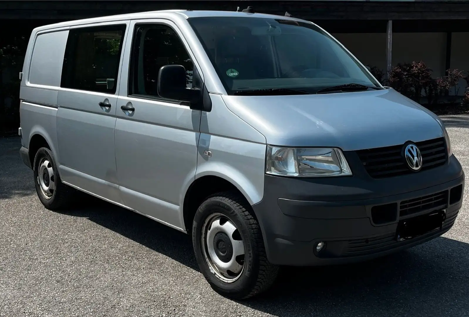 Volkswagen T5 Transporter 2.5 TDI 4 Motion mit Differenzialsperre Silber - 1