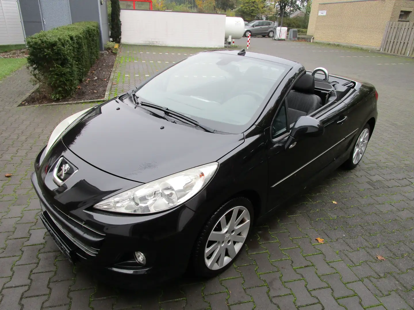 Peugeot 207 207 CC 120 VTi Allure Schwarz - 1