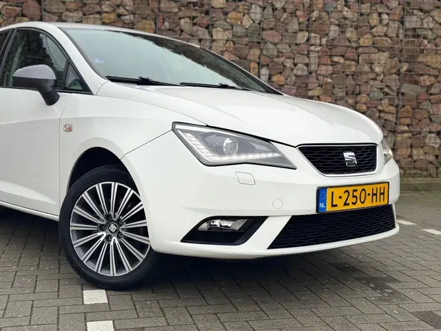 Seat Ibiza view 4