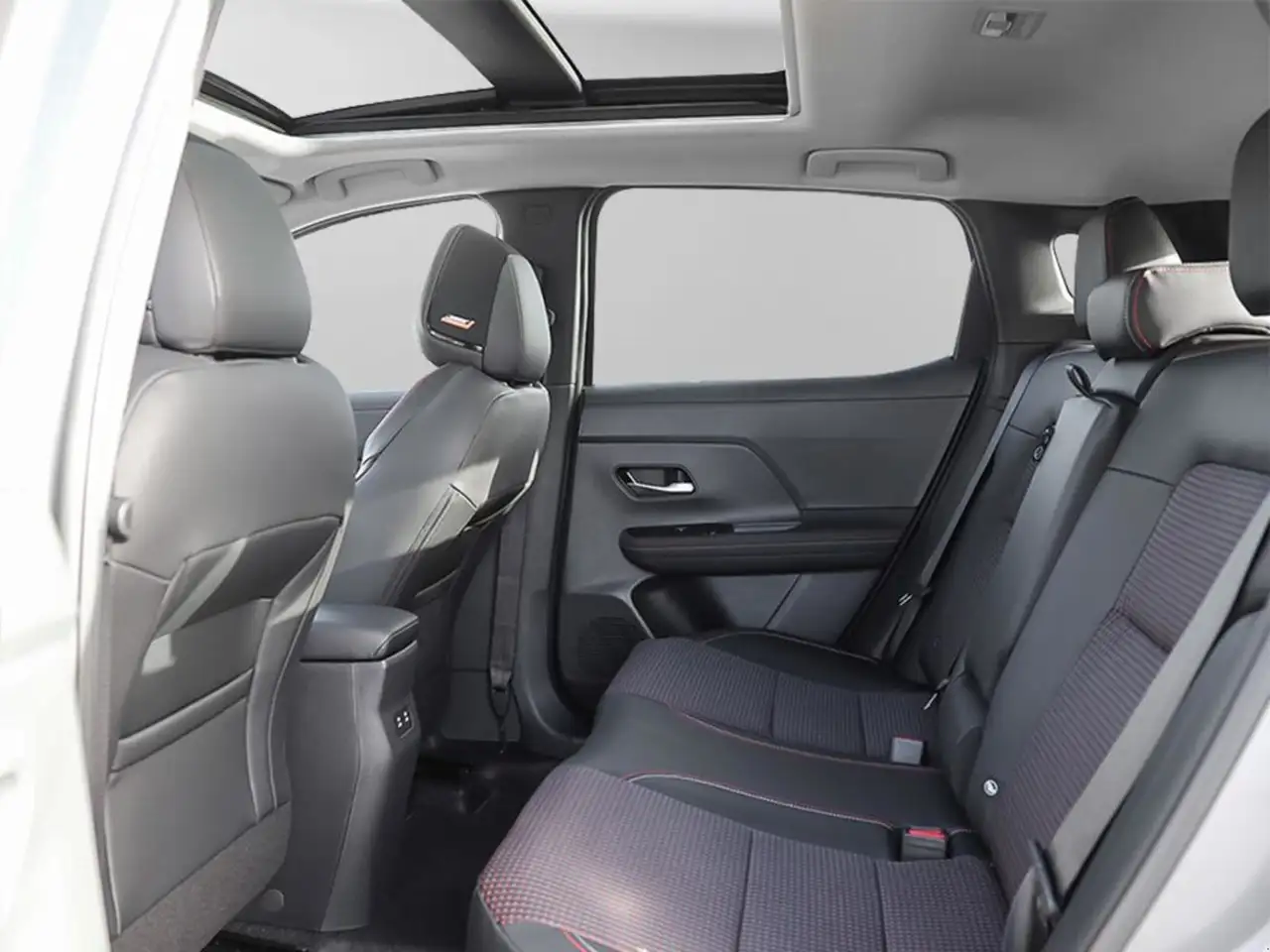 Nissan Kicks photo Nissan Kicks