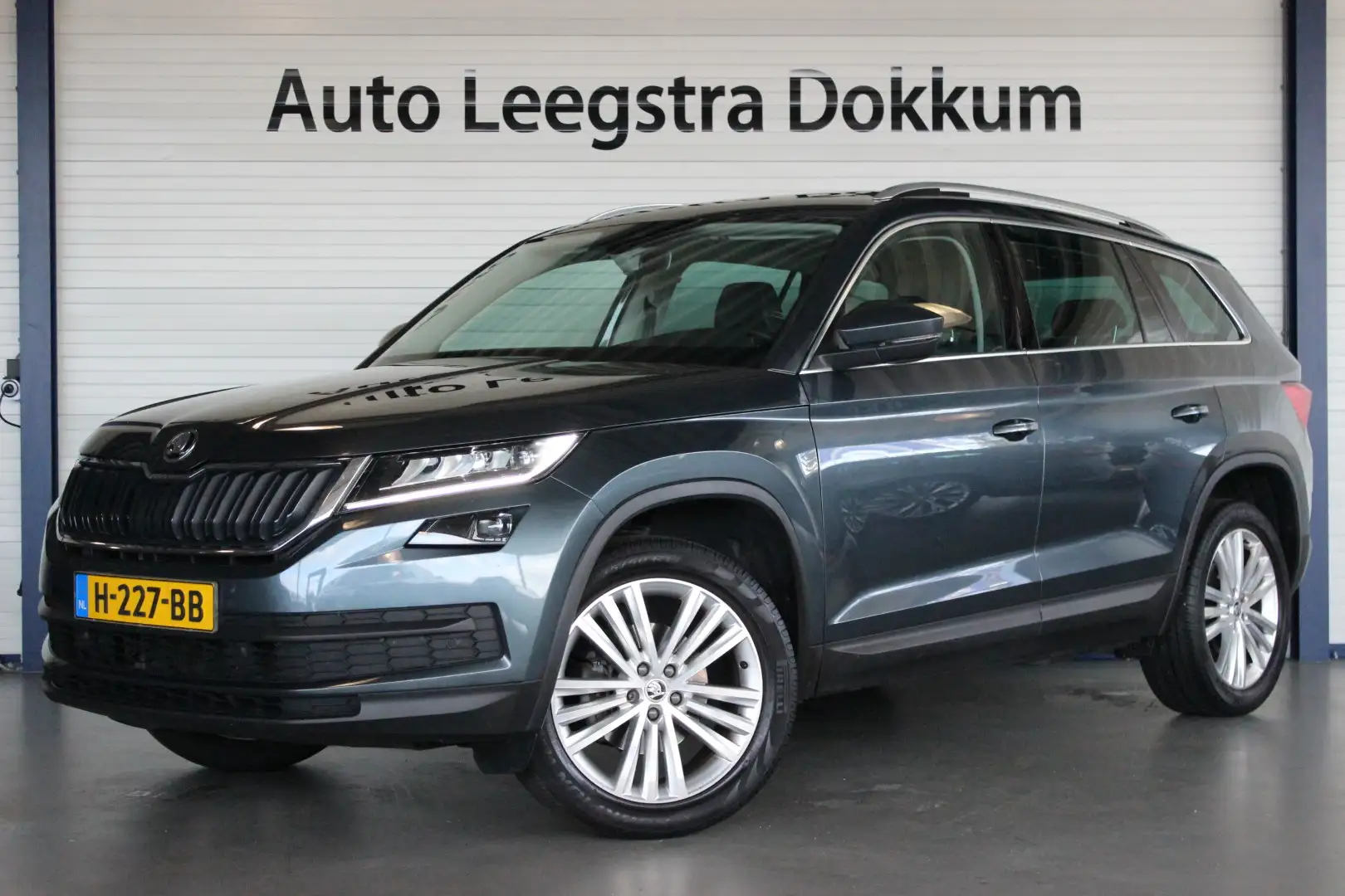 Skoda Kodiaq 1.5 TSI Business Edition Trekhaak | Pano | Virtual Grijs - 1