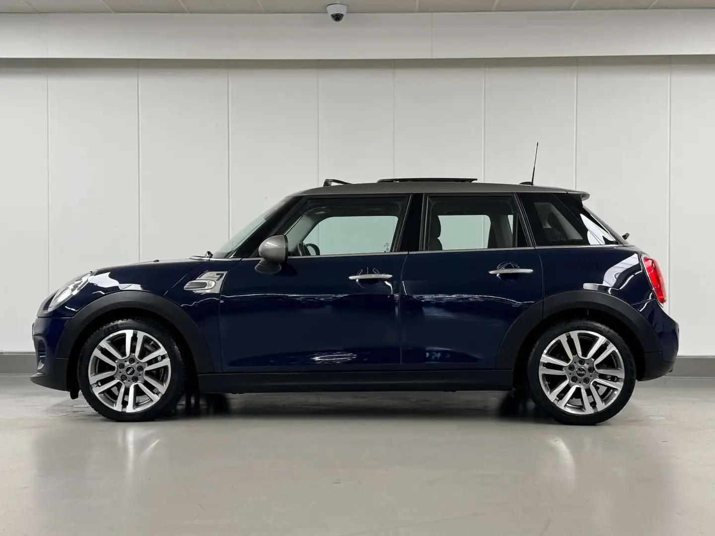MINI Cooper D 115 CV 7SEVEN TO PANO LED GPS CUIR CLIM REG JA Bleu - 2