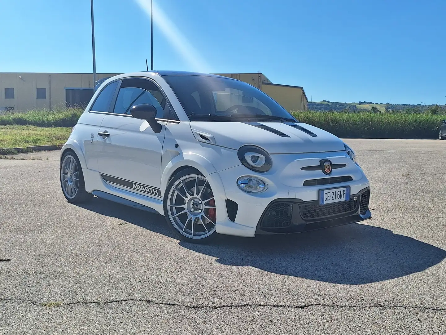 Abarth 595 1.4 t-jet esseesse 180cv - 1