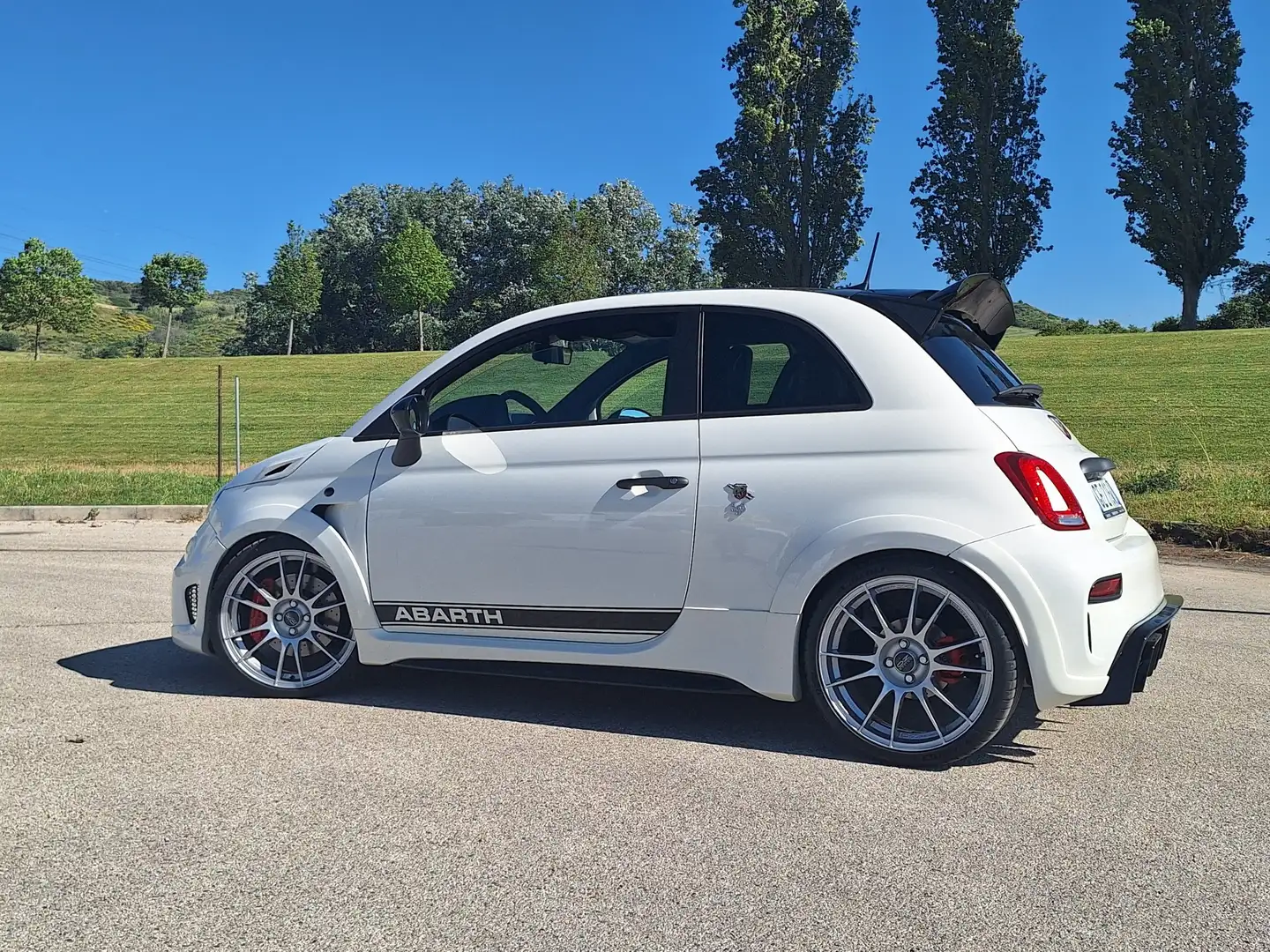 Abarth 595 1.4 t-jet esseesse 180cv - 2