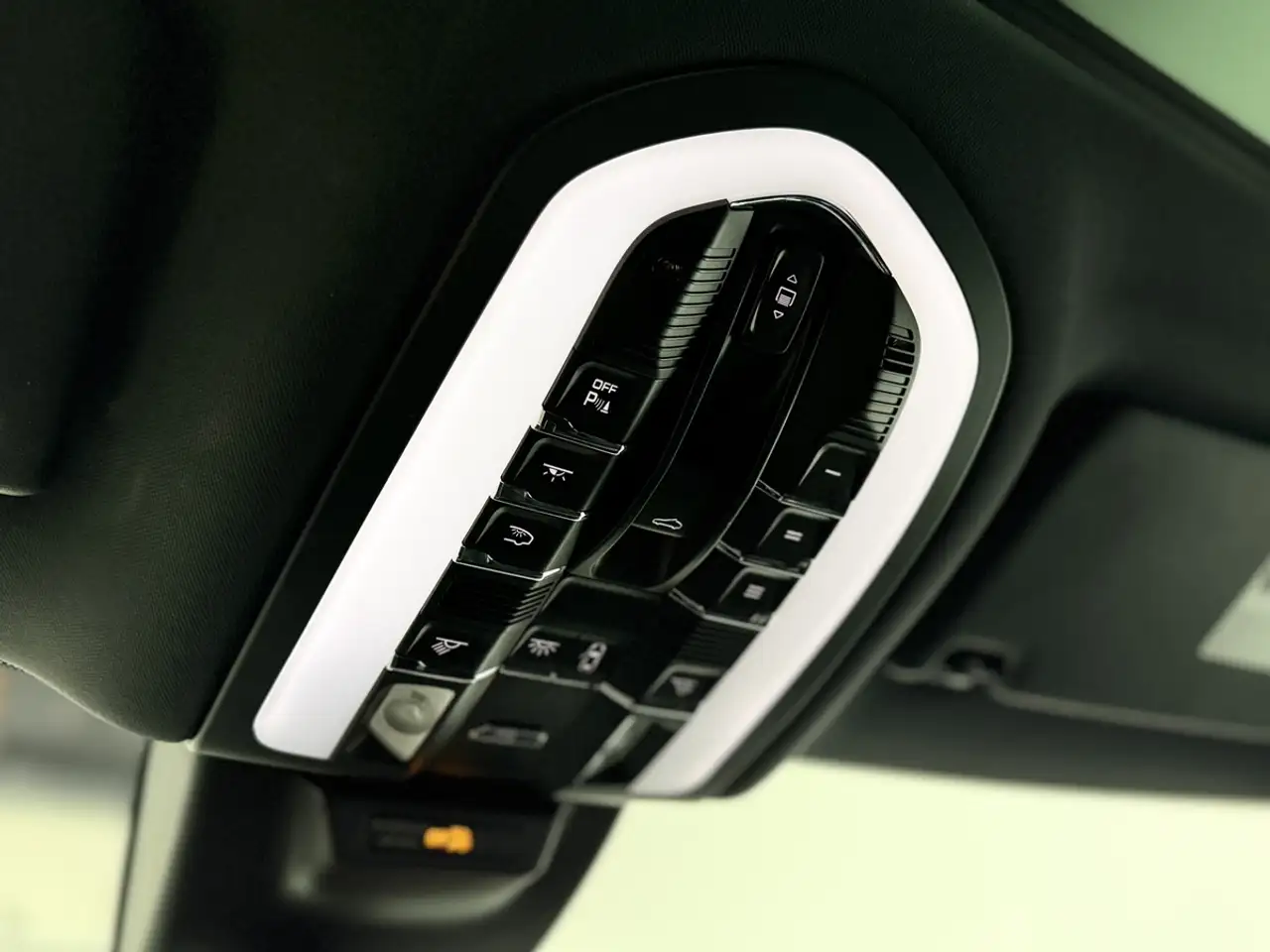 Porsche Macan снимка Porsche Macan