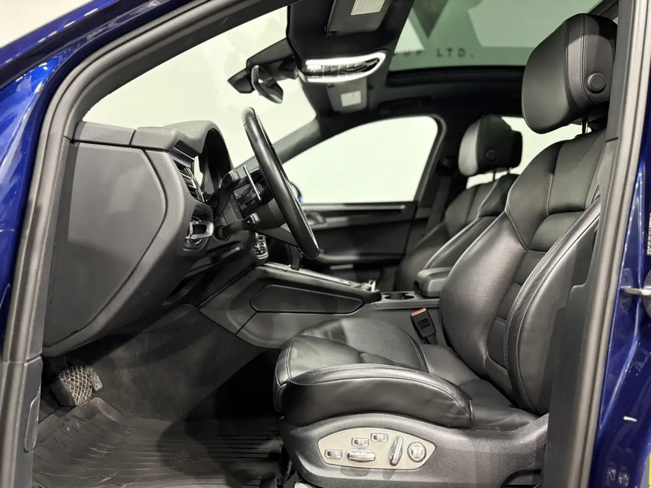Porsche Macan снимка Porsche Macan