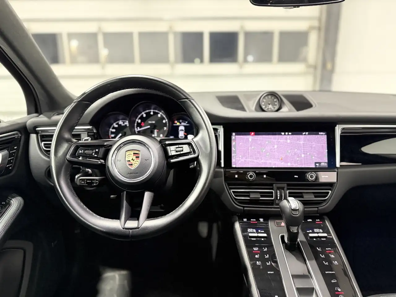 Porsche Macan снимка Porsche Macan