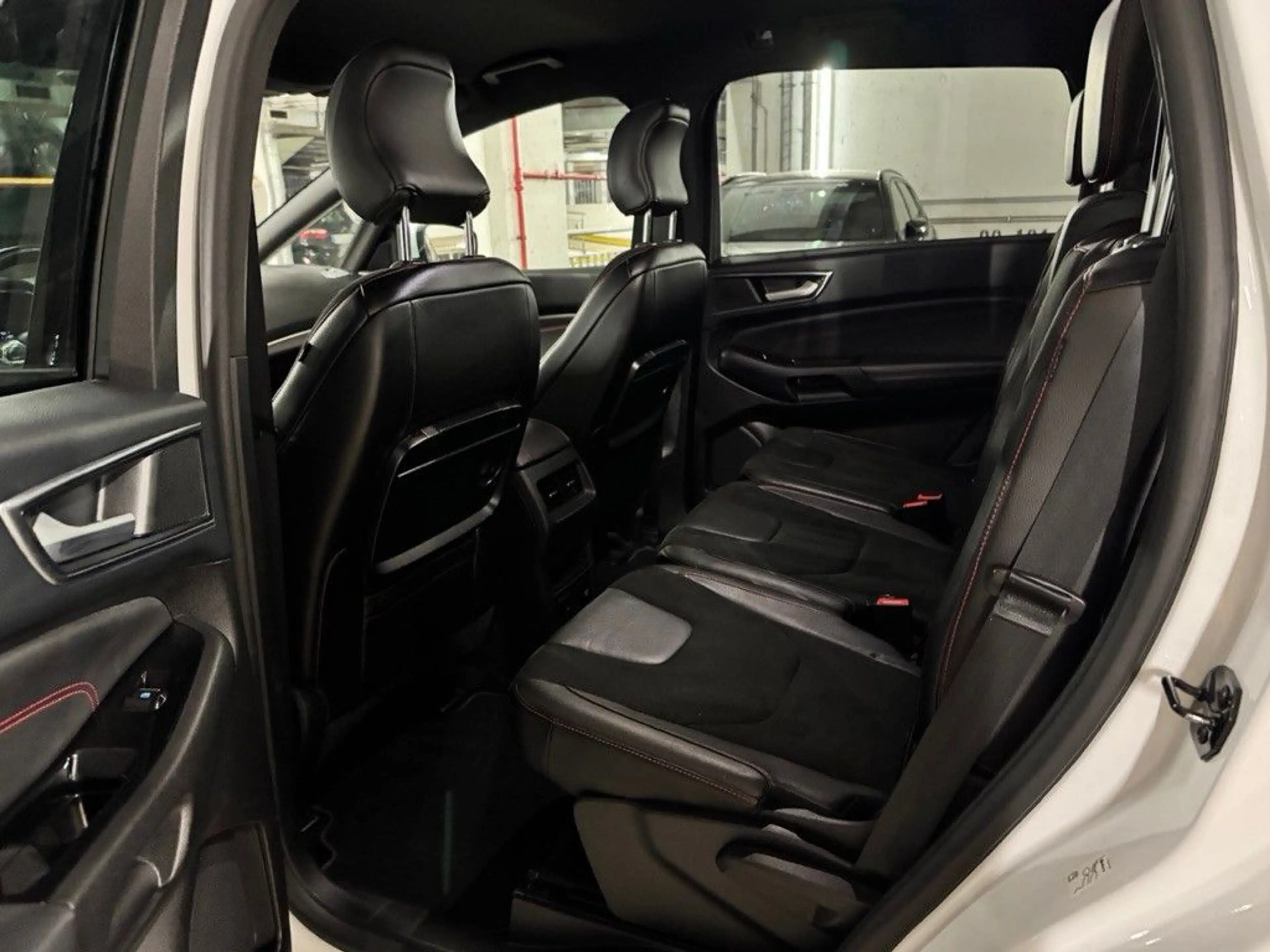 Ford S-Max S-MAX ST-Line AWD — photo 11