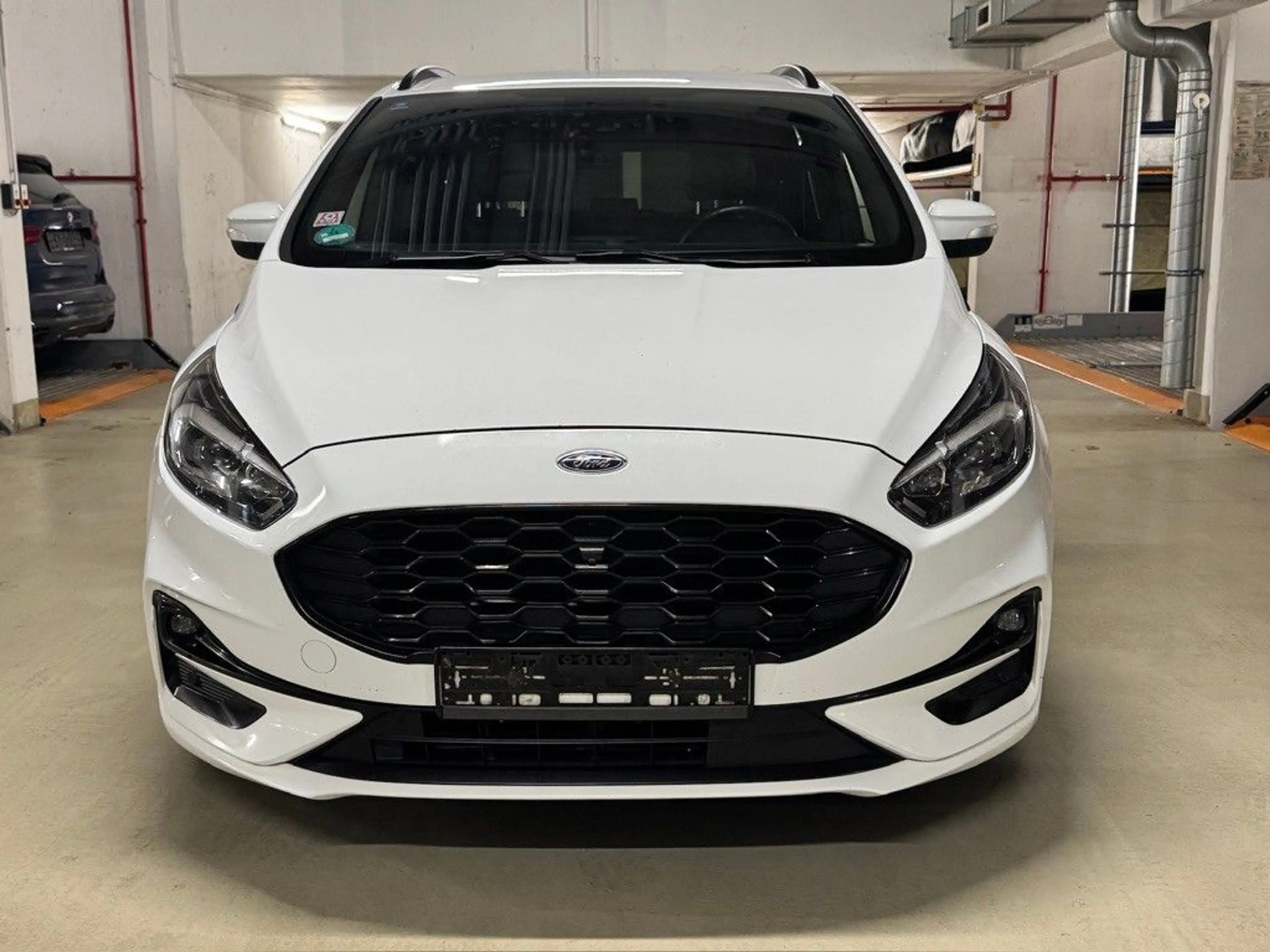 Ford S-Max S-MAX ST-Line AWD — photo 6