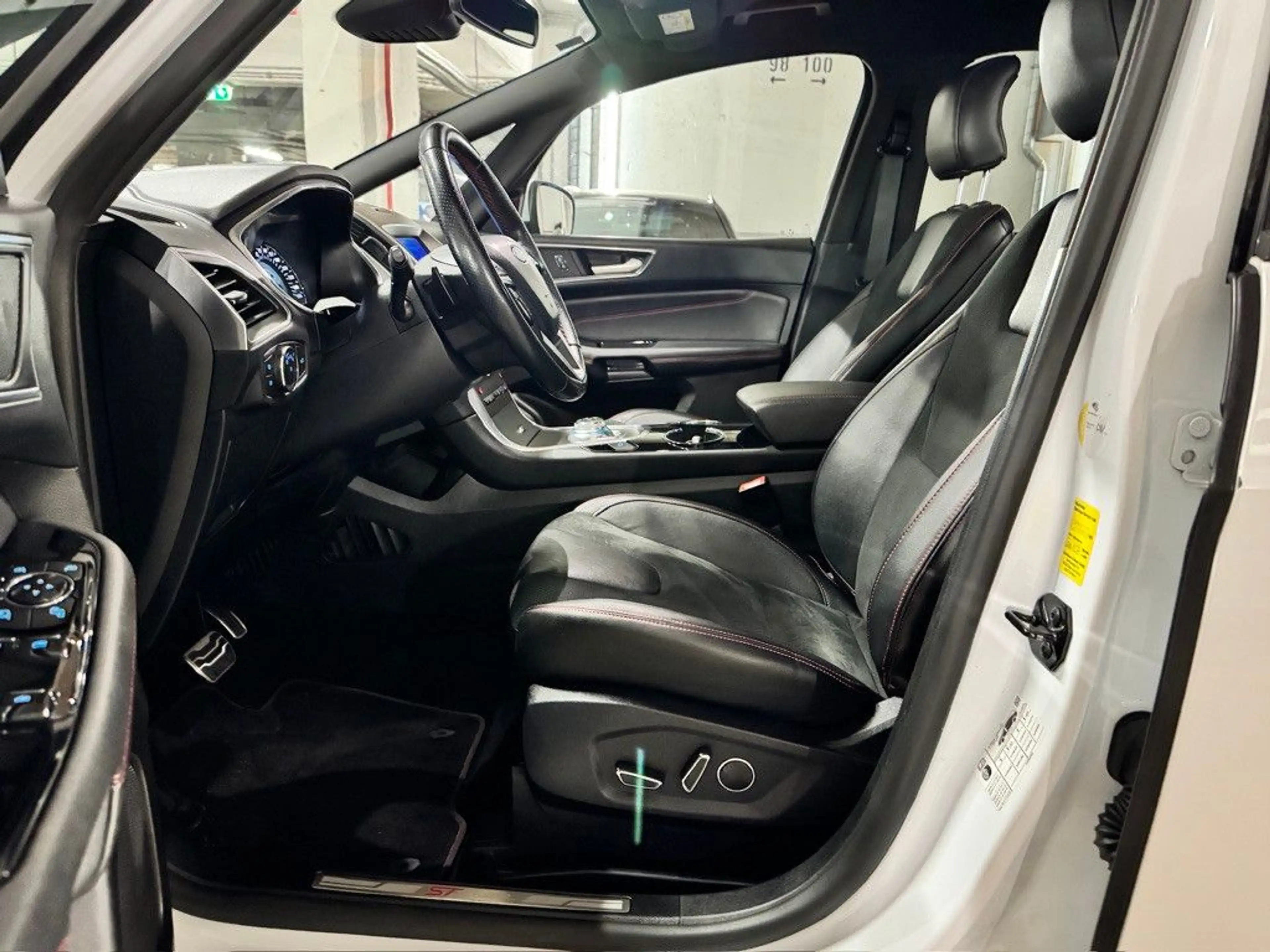 Ford S-Max S-MAX ST-Line AWD — photo 9