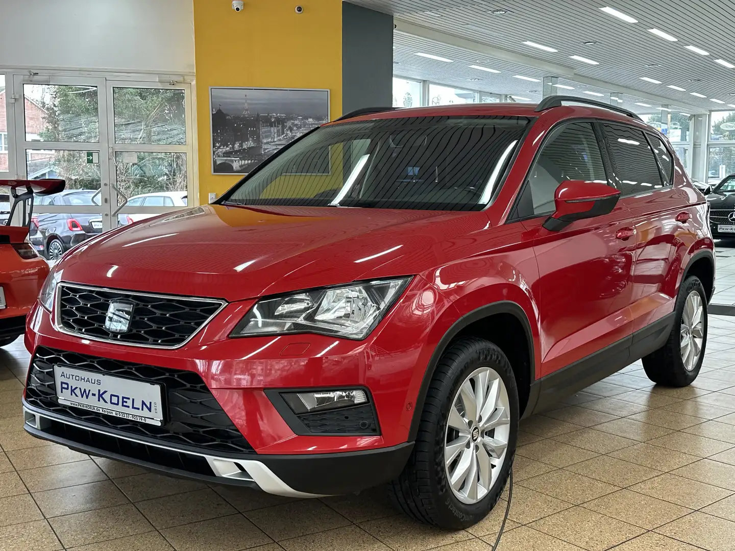 SEAT Ateca 1.6 TDi Style*NAVi TOUCH*KAMERA*AHK*SiTZHG Rot - 1
