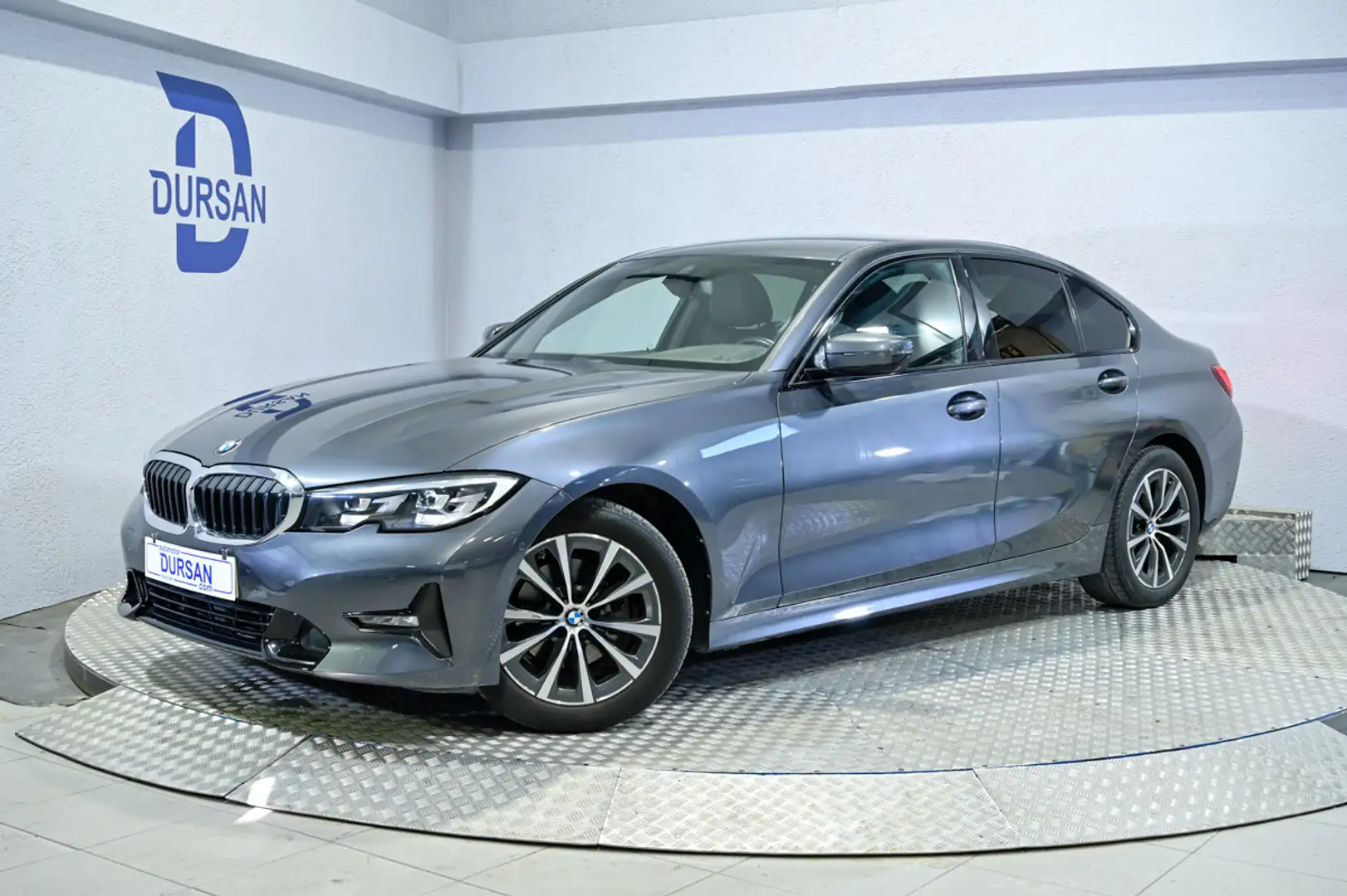 BMW 320 320dA - 1