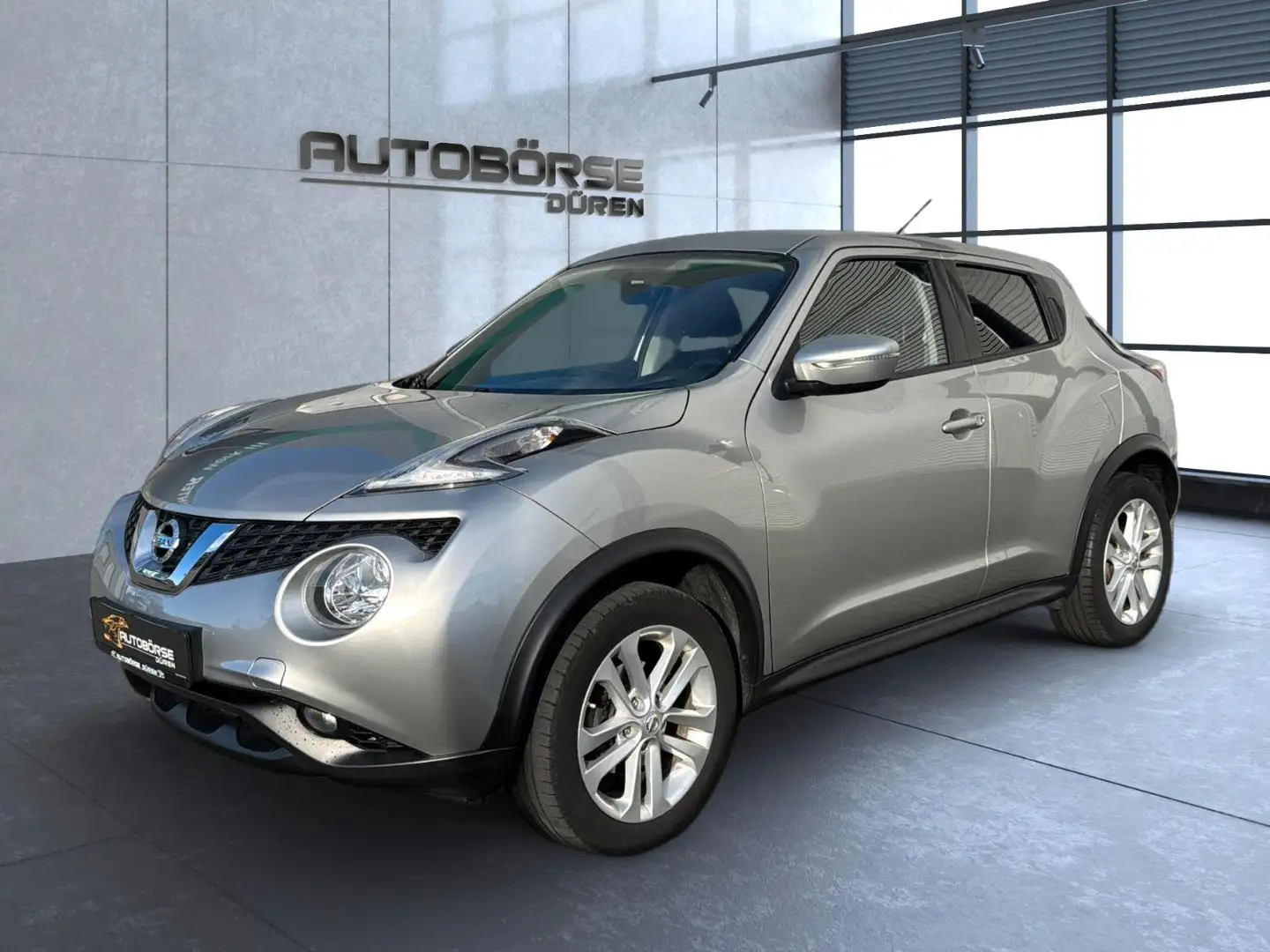 Nissan Juke Acenta HU neu/Service neu/Garantie Silber - 1