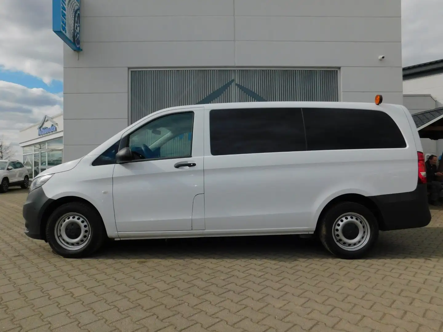Mercedes-Benz Vito Tourer 110 CDI Pro FWD lang Kamera/Navi/STH Beyaz - 2