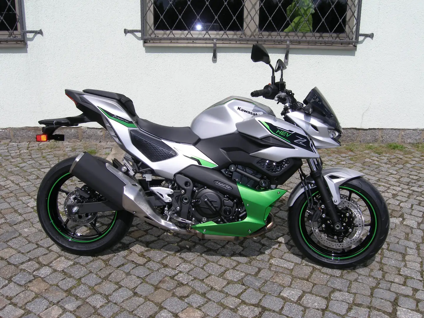 Kawasaki Z 750 Z7 Hybrid Argintiu - 1