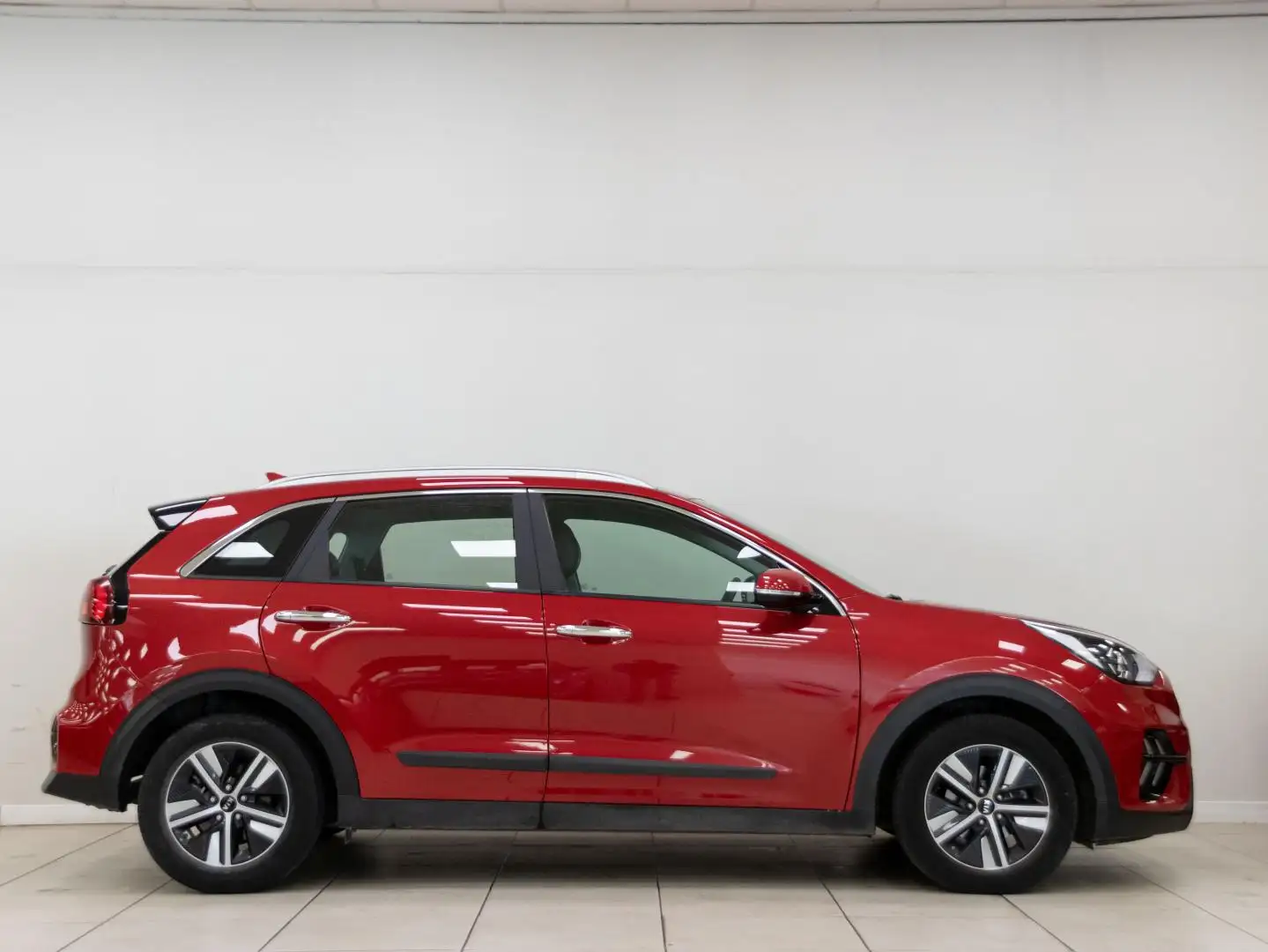 Kia Niro 1.6 HEV Drive Rojo - 2