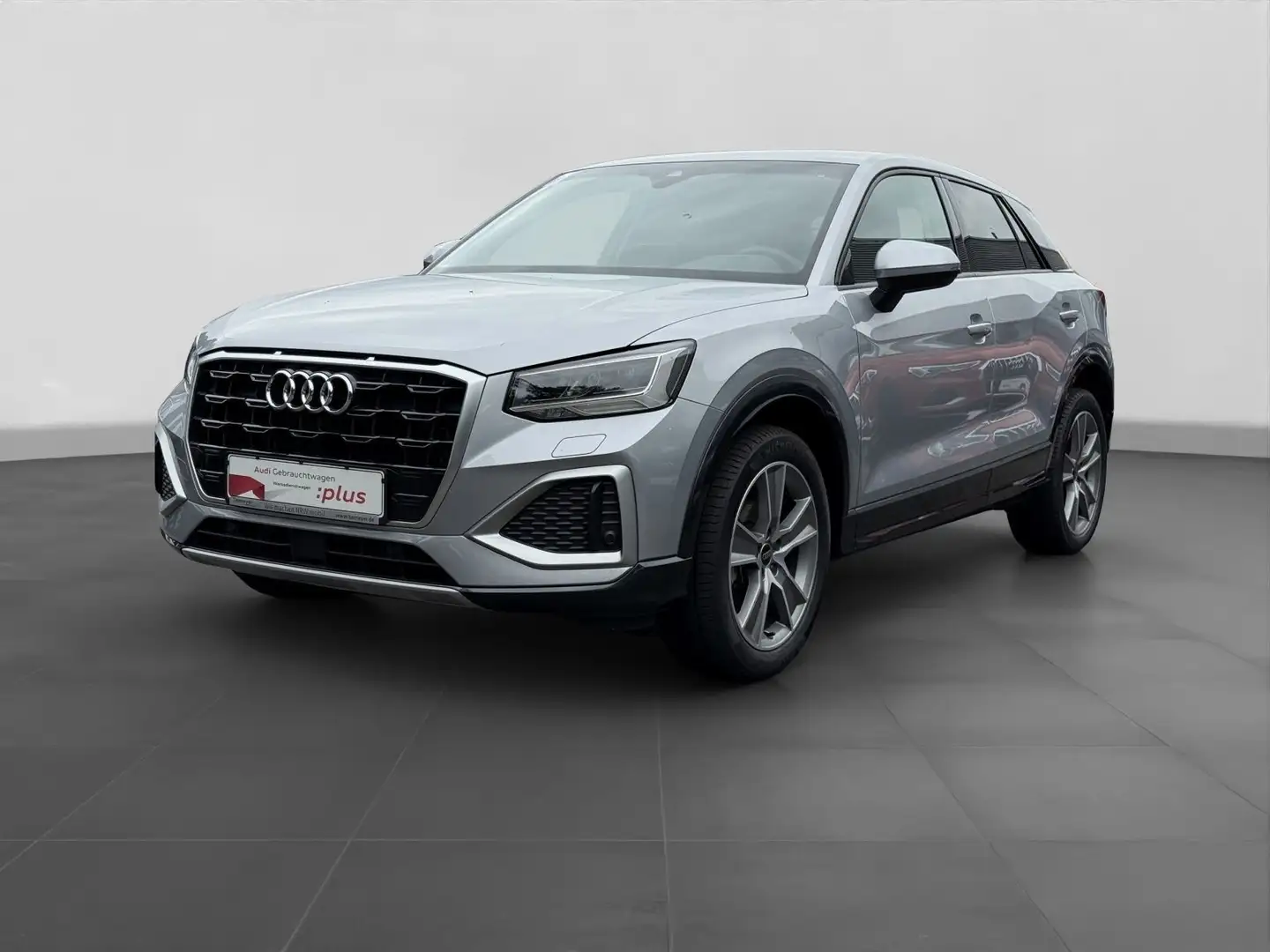Audi Q2 30 TFSI ADVANCED STHZG LM18 NAVI AHK Silber - 2