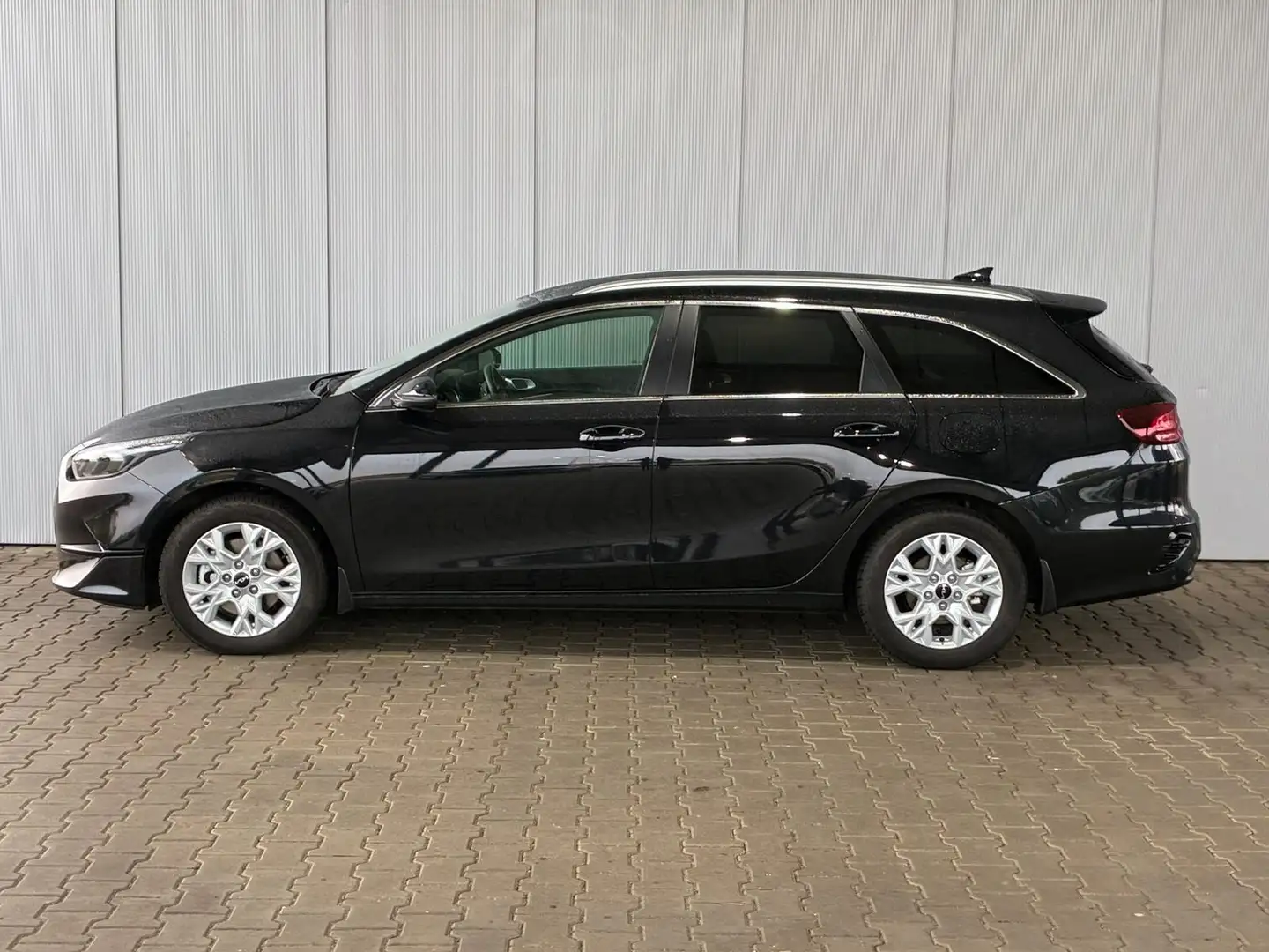 Kia Ceed SW / cee'd SW Sportswagon Comfort 1.5 DCTSitz + Lenkradheizun... Noir - 1