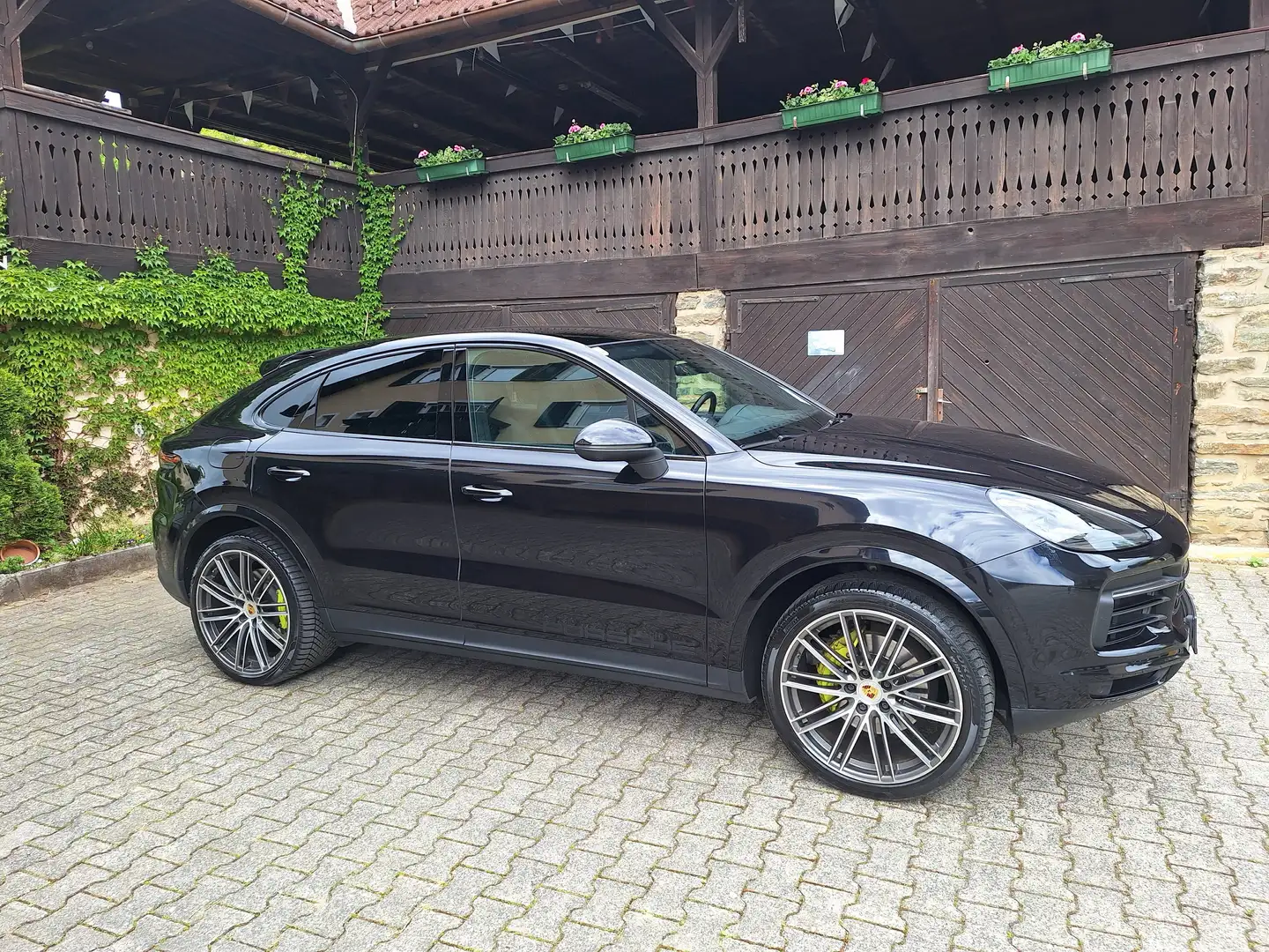 Porsche Cayenne Cayenne Coupe E-Hybrid PHEV 17,9 kWh Aut. Schwarz - 1