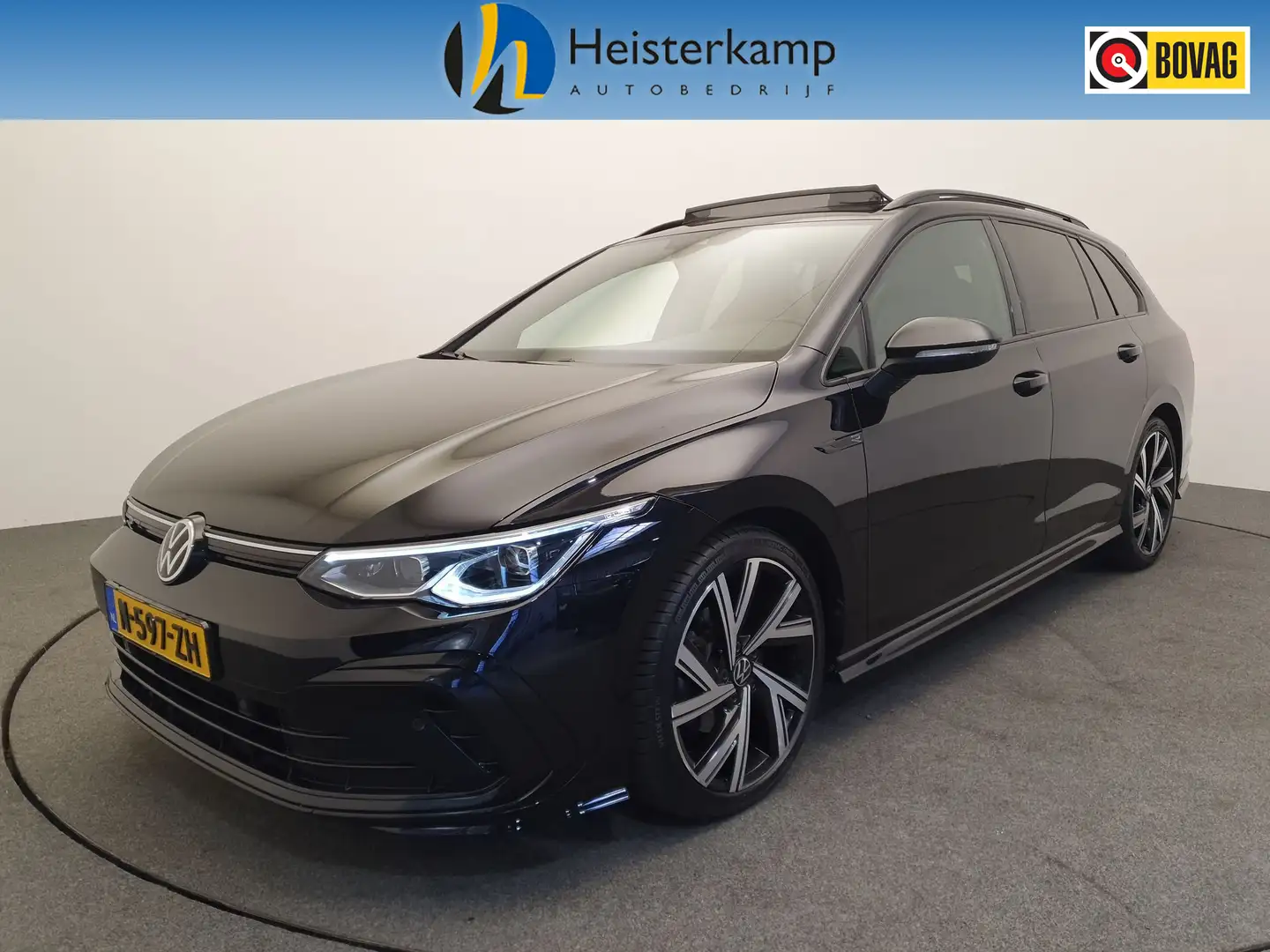 Volkswagen Golf Variant 1.5 eTSI DSG/AUT R-Line Panoramadak, IQ.Light, Cam Zwart - 1