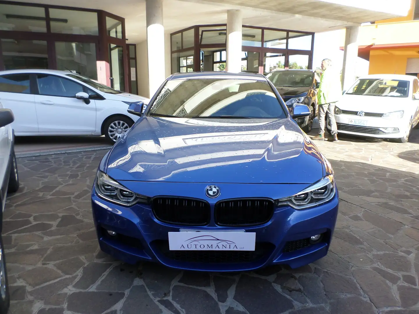 BMW 330 330dA Touring xdrive Msport Blue - 2