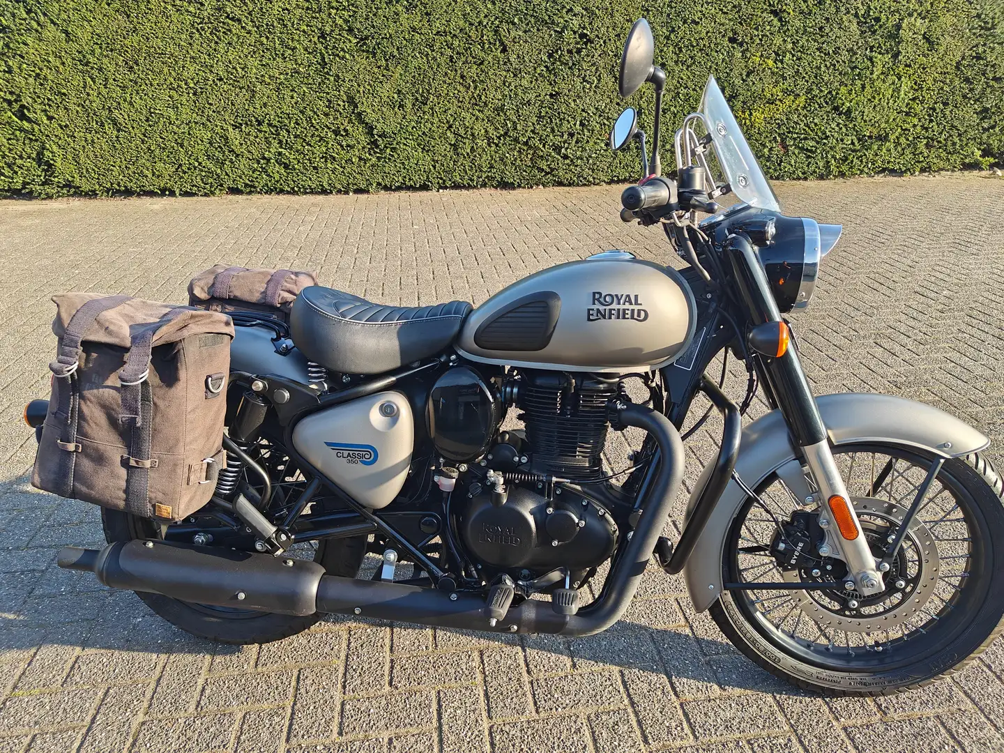 Royal Enfield Classic 350 Bej - 2