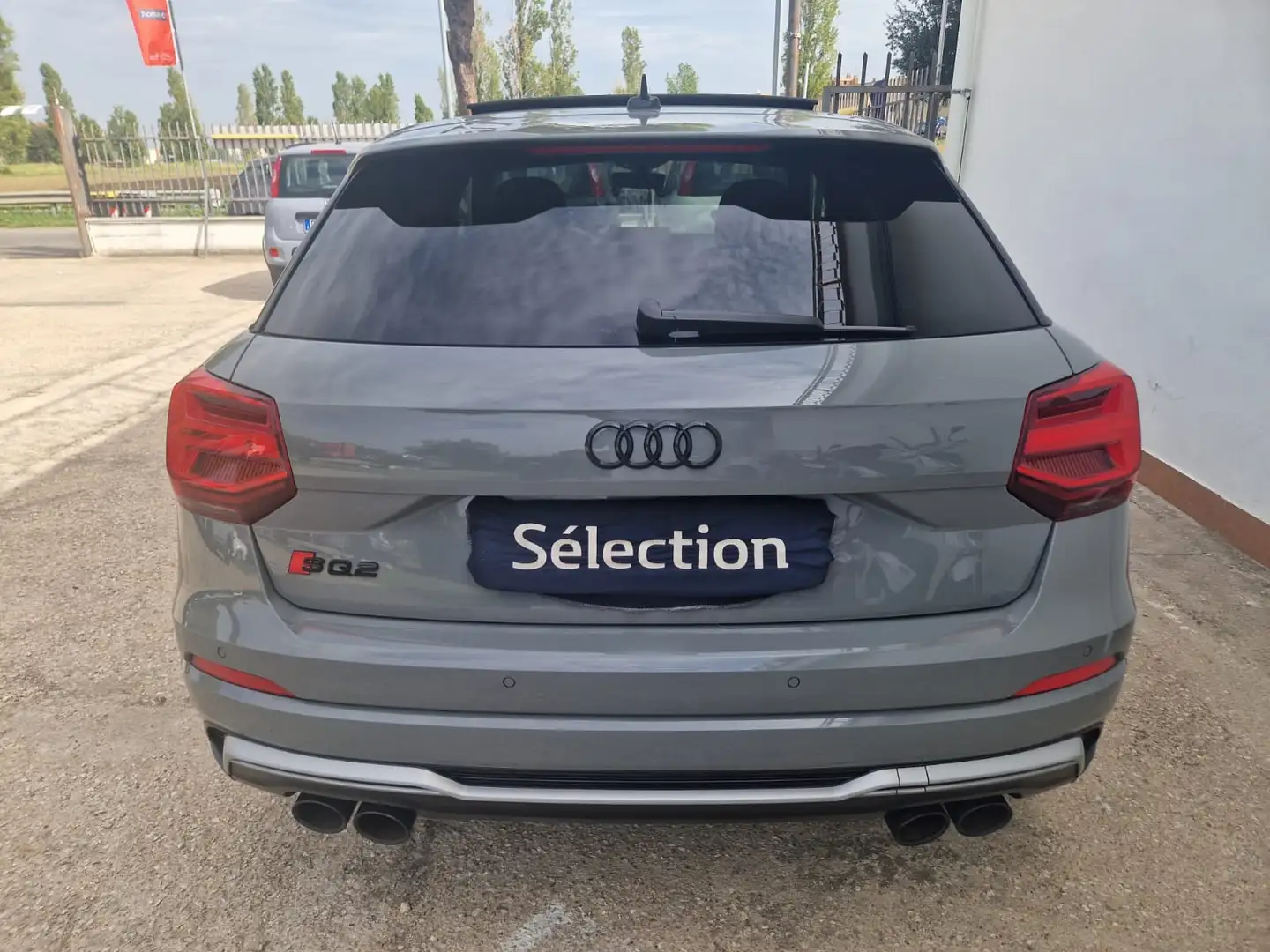 Audi SQ2 2.0 tfsi quattro s-tronic identy black TETTO Grigio - 1